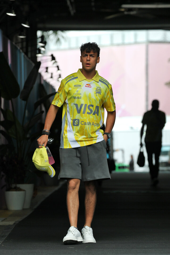 GP MIAMI, Arvid Lindblad (GBR) Racing Bulls Formula One Team.
30.04.2026. Formula 1 World Championship, Rd 4, Miami Grand Prix, Miami, Florida, USA, Preparation Day.
- www.xpbimages.com, EMail: requests@xpbimages.com © Copyright: Moy / XPB Images