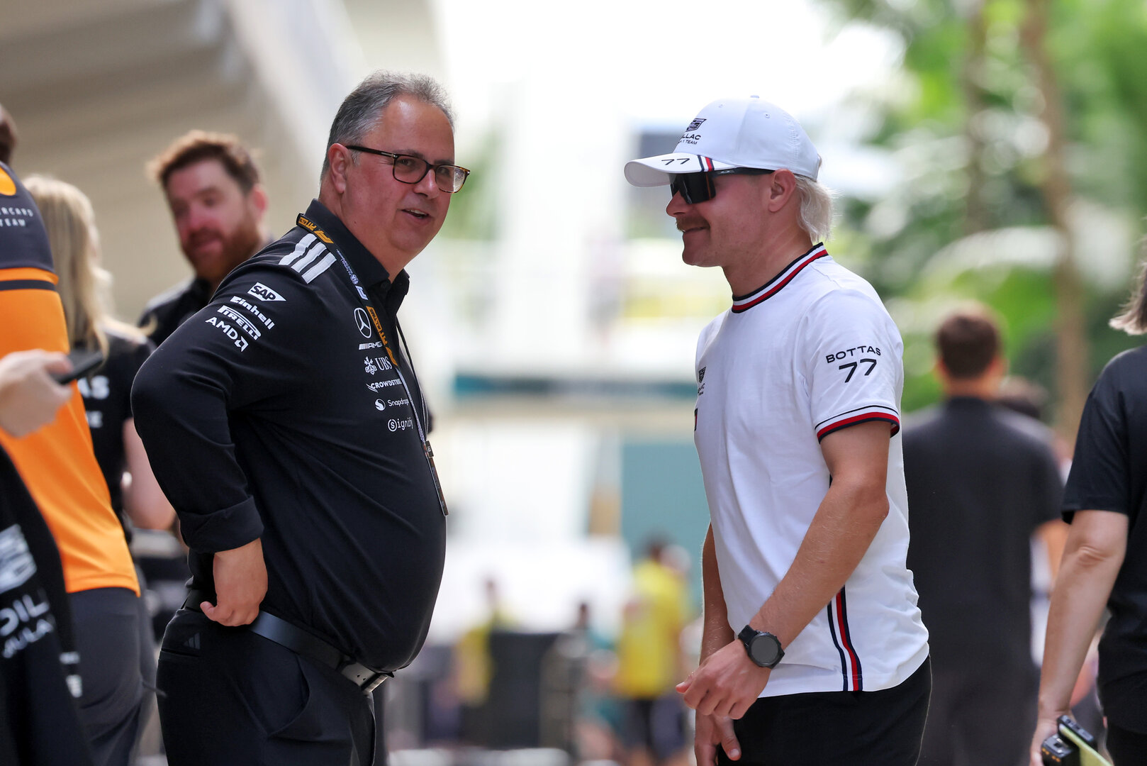 GP MIAMI, (L to R): Ron Meadows (GBR) Mercedes AMG Formula One Team Sporting Director with Valtteri Bottas (FIN) Cadillac Formula 1 Team.
30.04.2026. Formula 1 World Championship, Rd 4, Miami Grand Prix, Miami, Florida, USA, Preparation Day.
- www.xpbimages.com, EMail: requests@xpbimages.com © Copyright: Dunbar / XPB Images