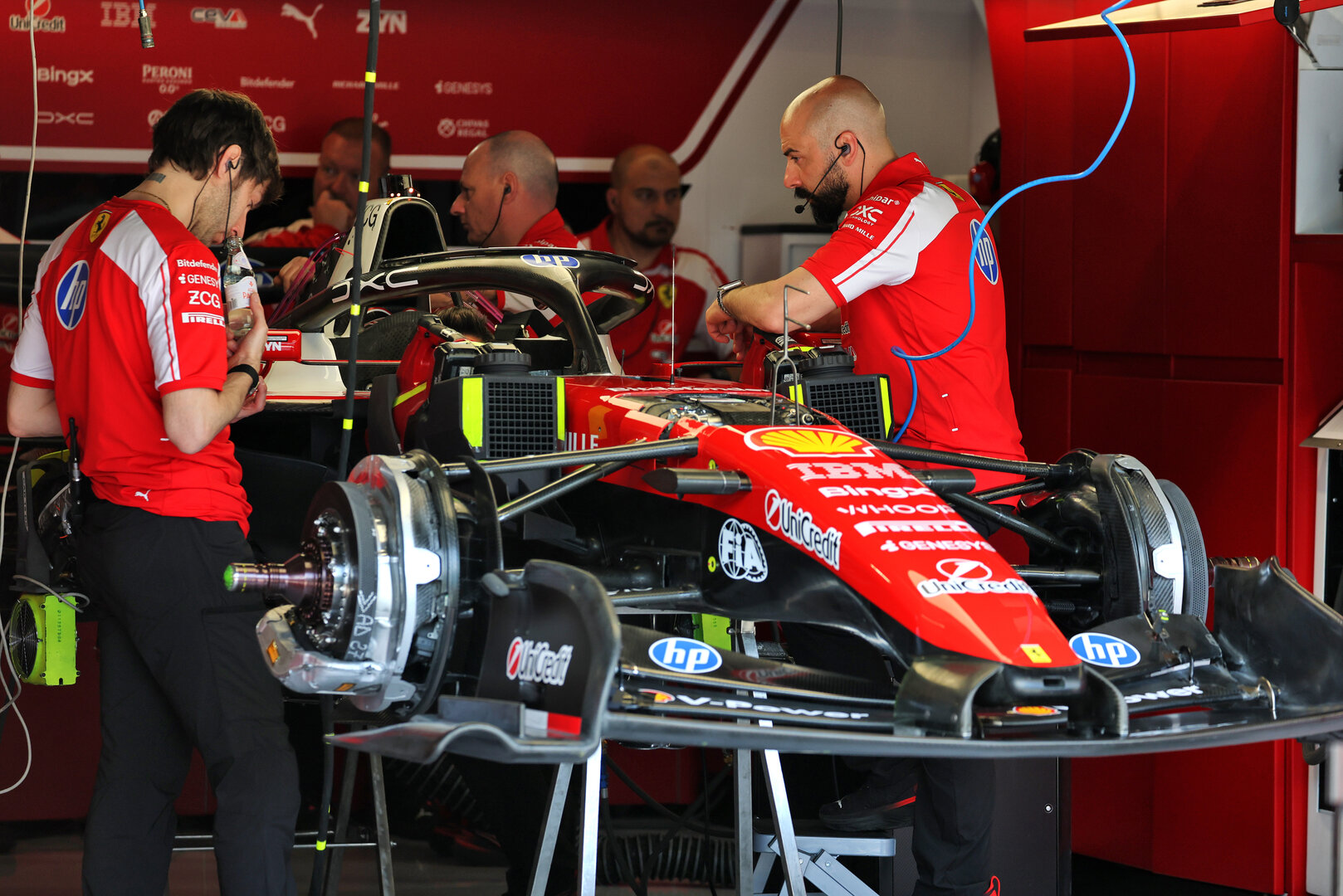 GP MIAMI, Ferrari SF-26 prepared by meccanici in the pit garage.
30.04.2026. Formula 1 World Championship, Rd 4, Miami Grand Prix, Miami, Florida, USA, Preparation Day.
- www.xpbimages.com, EMail: requests@xpbimages.com © Copyright: Moy / XPB Images