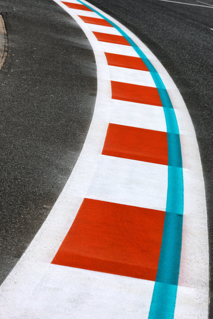 GP MIAMI, Circuit Atmosfera - kerb detail.
30.04.2026. Formula 1 World Championship, Rd 4, Miami Grand Prix, Miami, Florida, USA, Preparation Day.
- www.xpbimages.com, EMail: requests@xpbimages.com © Copyright: Moy / XPB Images