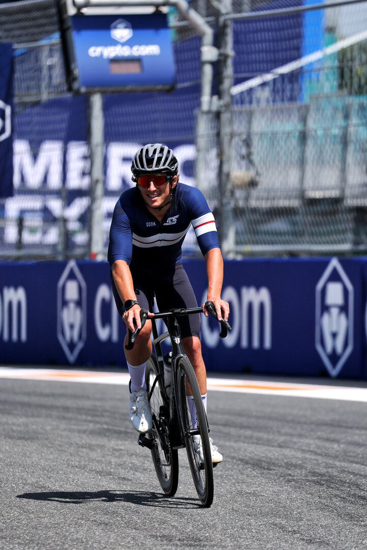 GP MIAMI, Roberto Mehri (ESP) rides the circuit.
30.04.2026. Formula 1 World Championship, Rd 4, Miami Grand Prix, Miami, Florida, USA, Preparation Day.
- www.xpbimages.com, EMail: requests@xpbimages.com © Copyright: Moy / XPB Images