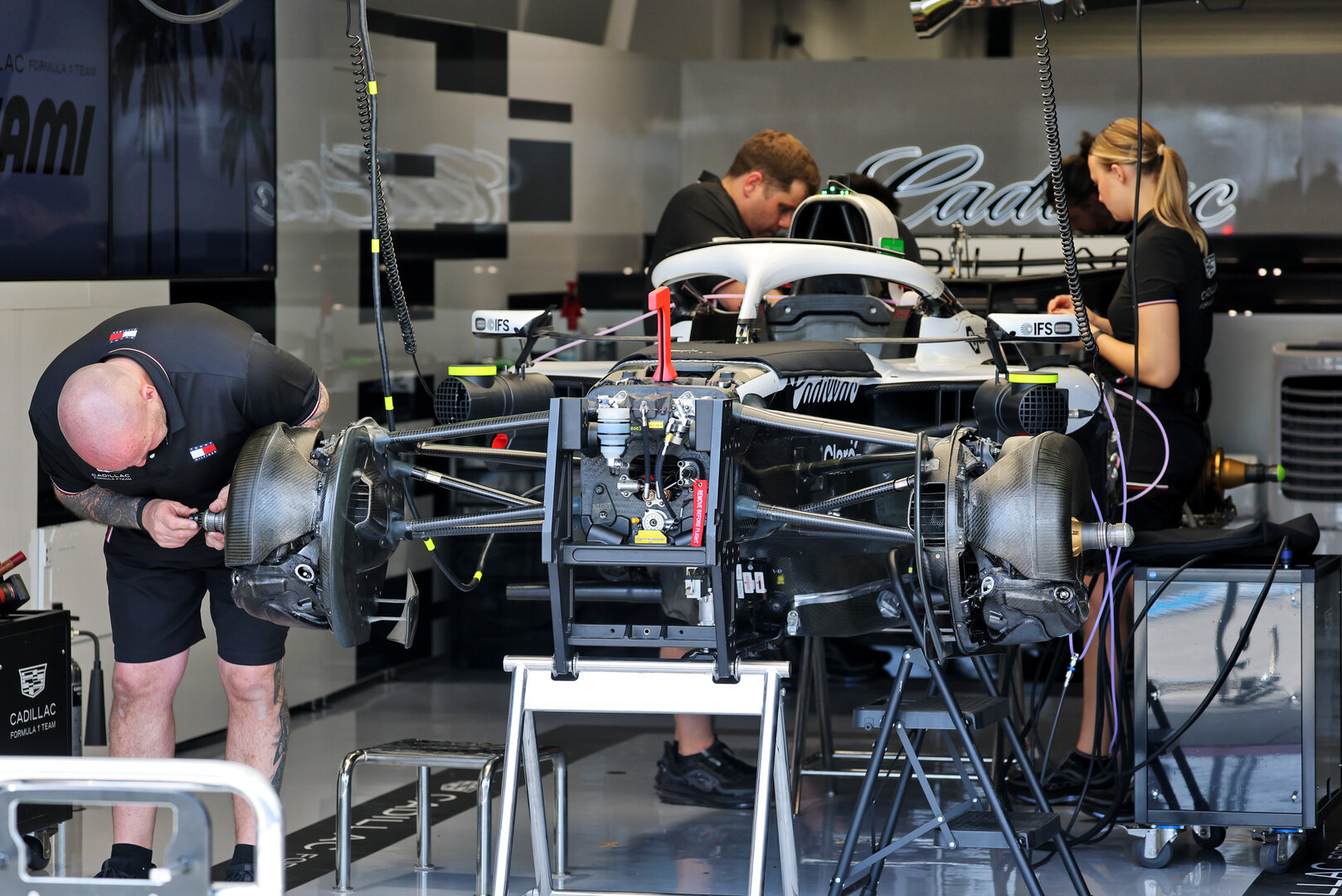 GP MIAMI, Cadillac Formula 1 Team MAC-26 prepared by meccanici in the pit garage.
30.04.2026. Formula 1 World Championship, Rd 4, Miami Grand Prix, Miami, Florida, USA, Preparation Day.
- www.xpbimages.com, EMail: requests@xpbimages.com © Copyright: Moy / XPB Images