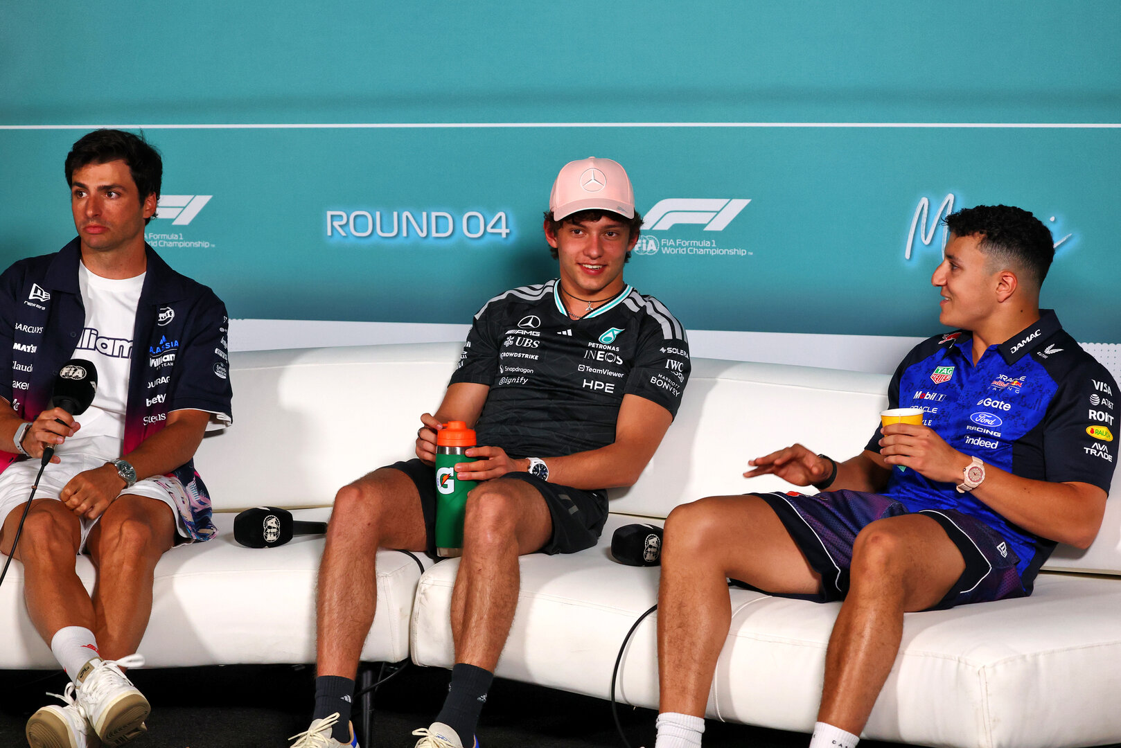 GP MIAMI, (L to R): Carlos Sainz (ESP) Williams F1 Team; Andrea Kimi Antonelli (ITA) Mercedes AMG Formula One Team; e Isack Hadjar (FRA) Red Bull Racing, in the FIA Press Conference.
30.04.2026. Formula 1 World Championship, Rd 4, Miami Grand Prix, Miami, Florida, USA, Preparation Day.
- www.xpbimages.com, EMail: requests@xpbimages.com © Copyright: Bearne / XPB Images