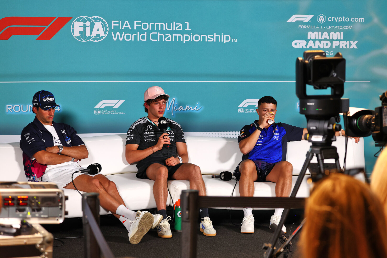 GP MIAMI, (L to R): Carlos Sainz (ESP) Williams F1 Team; Andrea Kimi Antonelli (ITA) Mercedes AMG Formula One Team; e Isack Hadjar (FRA) Red Bull Racing, in the FIA Press Conference.
30.04.2026. Formula 1 World Championship, Rd 4, Miami Grand Prix, Miami, Florida, USA, Preparation Day.
- www.xpbimages.com, EMail: requests@xpbimages.com © Copyright: Patching / XPB Images