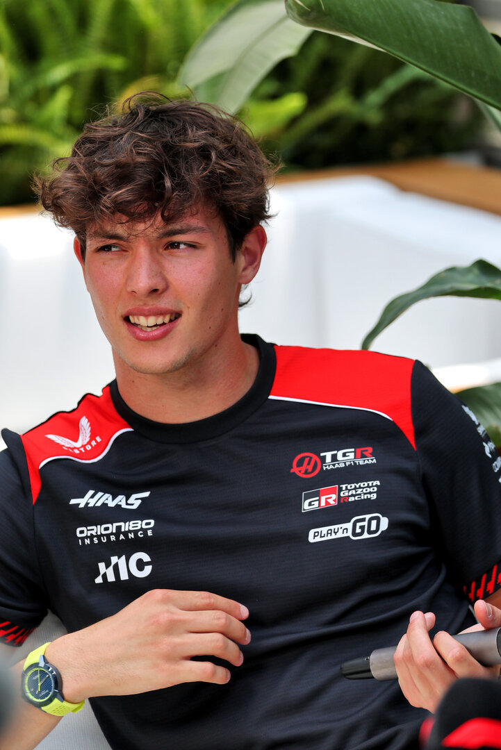 GP MIAMI, Oliver Bearman (GBR) Haas F1 Team.
30.04.2026. Formula 1 World Championship, Rd 4, Miami Grand Prix, Miami, Florida, USA, Preparation Day.
- www.xpbimages.com, EMail: requests@xpbimages.com © Copyright: Moy / XPB Images