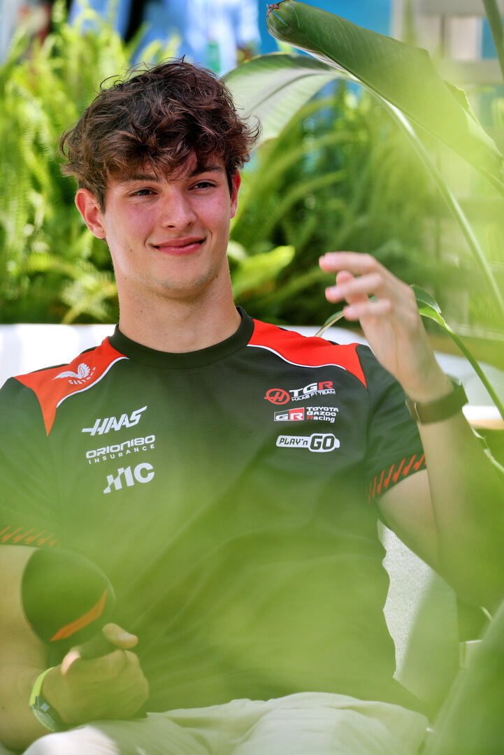 GP MIAMI, Oliver Bearman (GBR) Haas F1 Team.
30.04.2026. Formula 1 World Championship, Rd 4, Miami Grand Prix, Miami, Florida, USA, Preparation Day.
- www.xpbimages.com, EMail: requests@xpbimages.com © Copyright: Moy / XPB Images