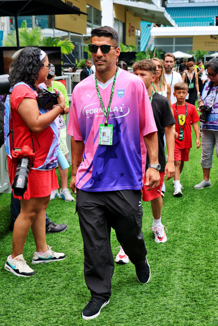 GP MIAMI, Luis Suarez (URU) Inter Miami Football Player.
30.04.2026. Formula 1 World Championship, Rd 4, Miami Grand Prix, Miami, Florida, USA, Preparation Day.
- www.xpbimages.com, EMail: requests@xpbimages.com © Copyright: Batchelor / XPB Images