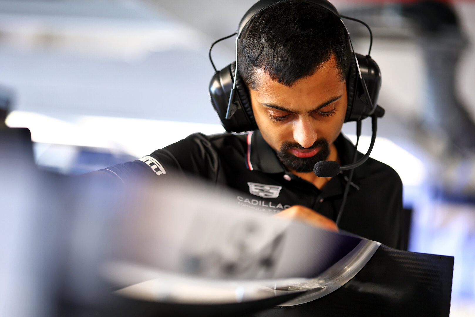 GP MIAMI, Cadillac Formula 1 Team mechanic.
30.04.2026. Formula 1 World Championship, Rd 4, Miami Grand Prix, Miami, Florida, USA, Preparation Day.
- www.xpbimages.com, EMail: requests@xpbimages.com © Copyright: Bearne / XPB Images