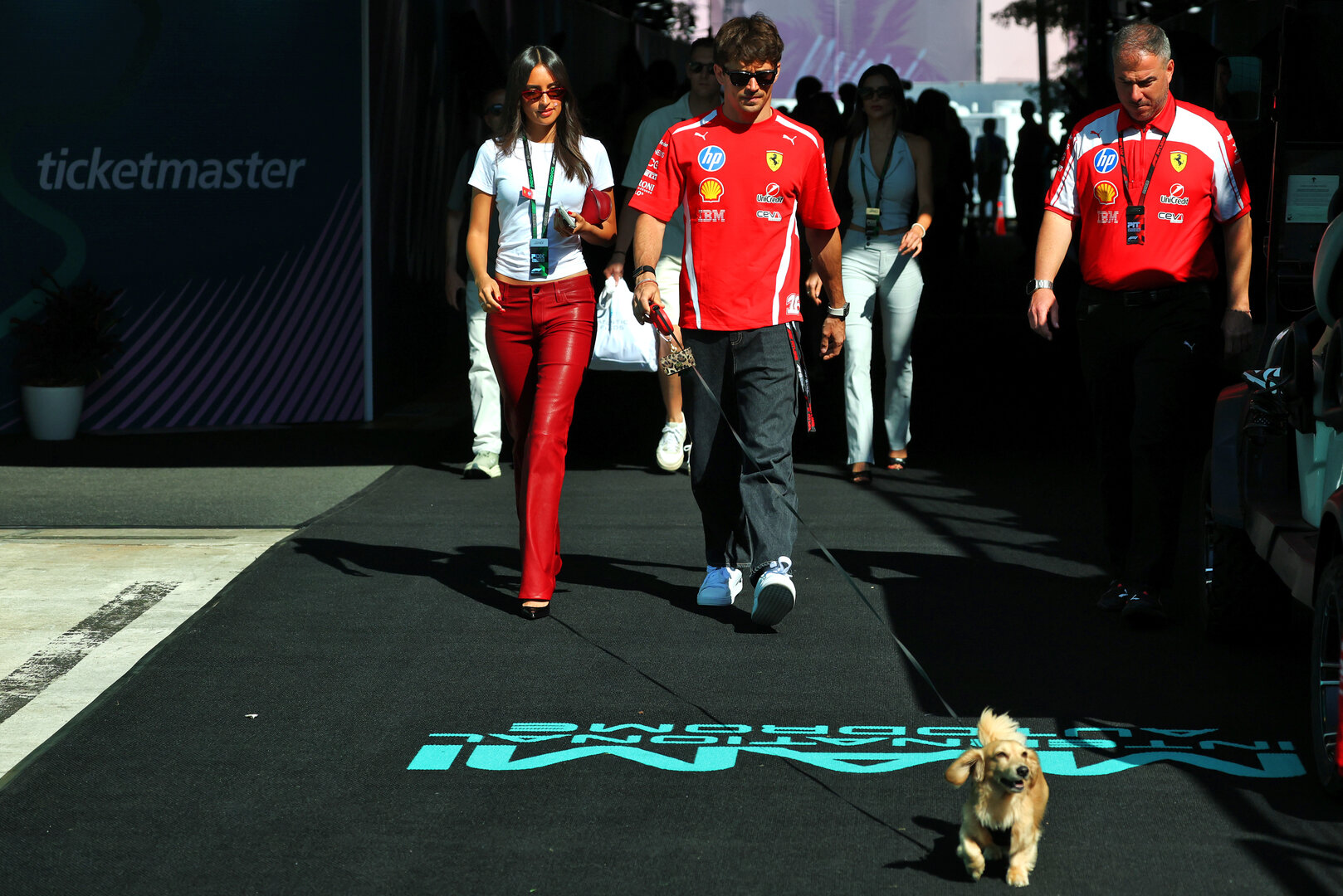 GP MIAMI, (L to R): Alexandra Leclerc (ITA) with her husband Charles Leclerc (MON) Ferrari.
01.05.2026. Formula 1 World Championship, Rd 4, Miami Grand Prix, Miami, Florida, USA, Sprint Qualifiche Day.
- www.xpbimages.com, EMail: requests@xpbimages.com © Copyright: Bearne / XPB Images