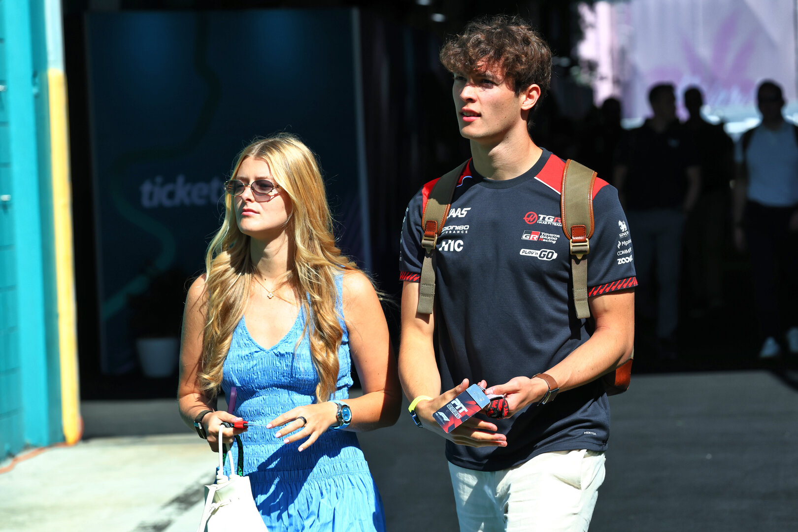 GP MIAMI, (L to R): Alicia Torriani with her boyfriend Oliver Bearman (GBR) Haas F1 Team.
01.05.2026. Formula 1 World Championship, Rd 4, Miami Grand Prix, Miami, Florida, USA, Sprint Qualifiche Day.
- www.xpbimages.com, EMail: requests@xpbimages.com © Copyright: Bearne / XPB Images