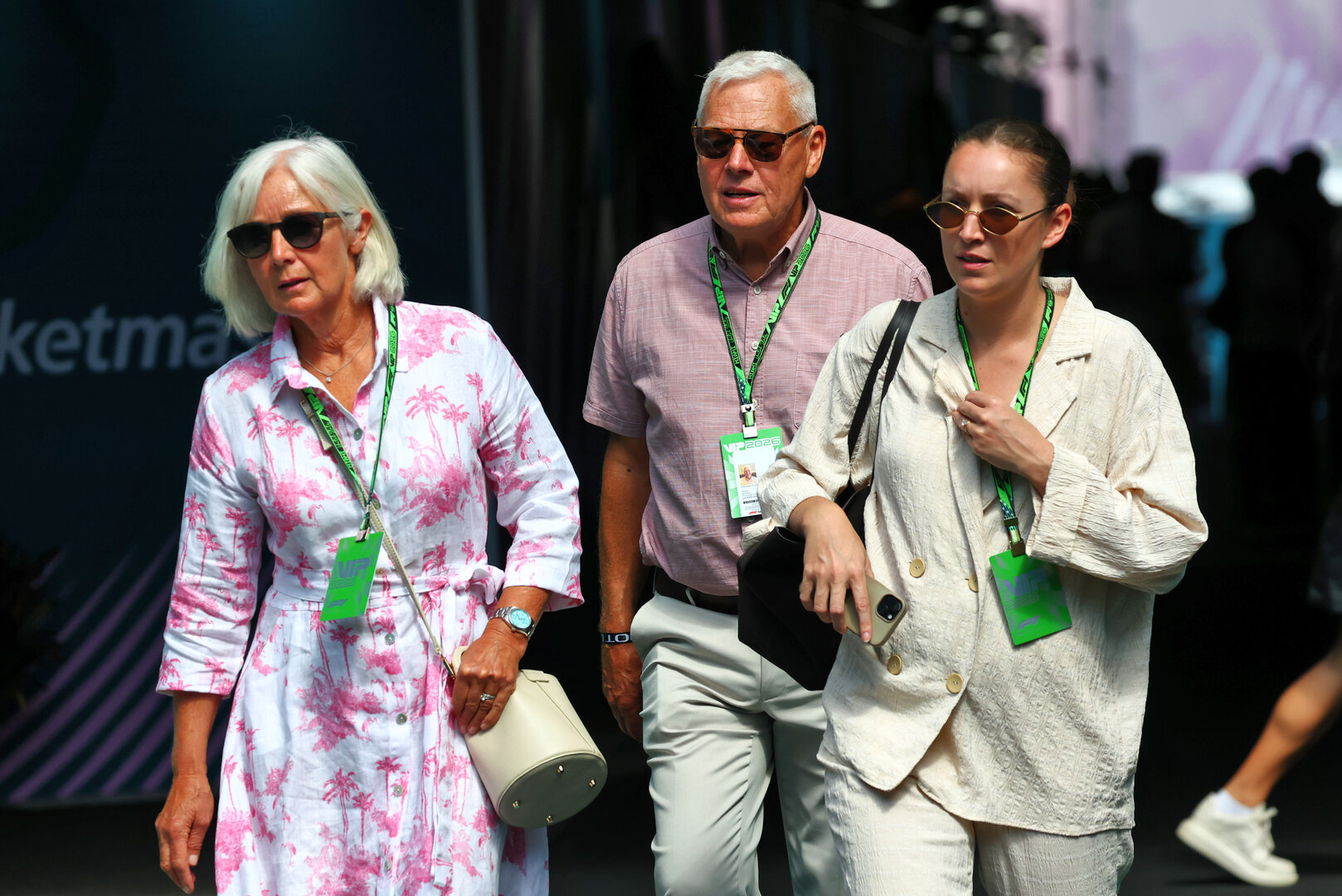 GP MIAMI, (L to R): Alison Russell (GBR) e Steve Russell (GBR), mother e father of George Russell (GBR) Mercedes AMG Formula One Team.
01.05.2026. Formula 1 World Championship, Rd 4, Miami Grand Prix, Miami, Florida, USA, Sprint Qualifiche Day.
- www.xpbimages.com, EMail: requests@xpbimages.com © Copyright: Bearne / XPB Images