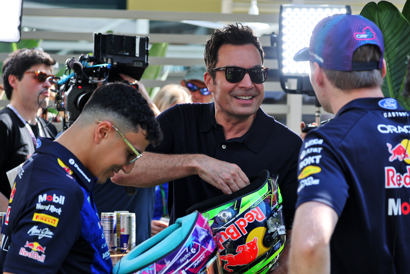 GP MIAMI, (L to R): Isack Hadjar (FRA) Red Bull Racing with Jimmy Fallon (USA) TV Host e Max Verstappen (NLD) Red Bull Racing.
01.05.2026. Formula 1 World Championship, Rd 4, Miami Grand Prix, Miami, Florida, USA, Sprint Qualifiche Day.
- www.xpbimages.com, EMail: requests@xpbimages.com © Copyright: Moy / XPB Images