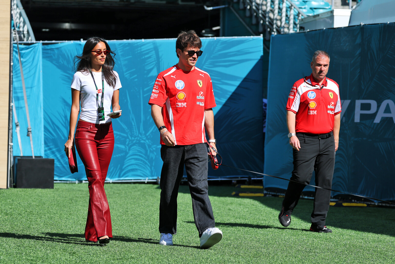 GP MIAMI, (L to R): Alexandra Leclerc (ITA) with her husband Charles Leclerc (MON) Ferrari.
01.05.2026. Formula 1 World Championship, Rd 4, Miami Grand Prix, Miami, Florida, USA, Sprint Qualifiche Day.
- www.xpbimages.com, EMail: requests@xpbimages.com © Copyright: Moy / XPB Images