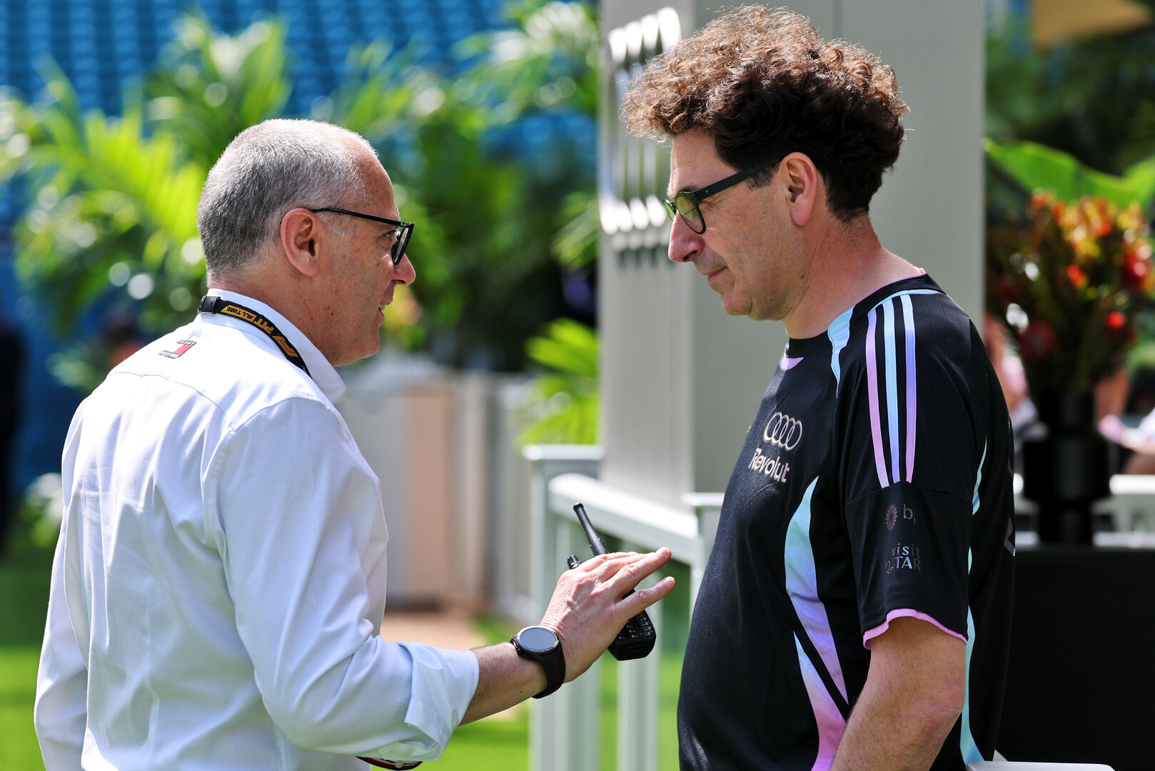 GP MIAMI, (L to R): Stefano Domenicali (ITA) Formula One President e CEO with Mattia Binotto (ITA) Audi F1 Team Motorsport Chief Operating e Chief Technical Officer.
01.05.2026. Formula 1 World Championship, Rd 4, Miami Grand Prix, Miami, Florida, USA, Sprint Qualifiche Day.
- www.xpbimages.com, EMail: requests@xpbimages.com © Copyright: Moy / XPB Images