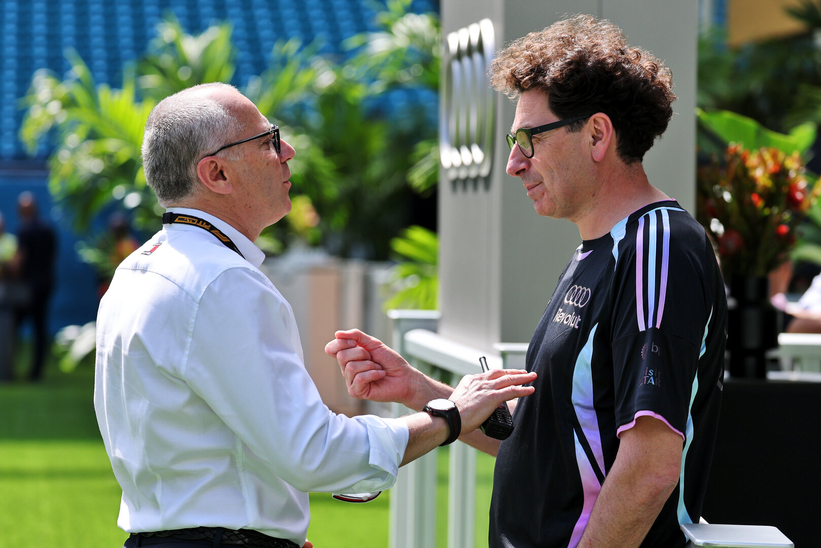 GP MIAMI, (L to R): Stefano Domenicali (ITA) Formula One President e CEO with Mattia Binotto (ITA) Audi F1 Team Motorsport Chief Operating e Chief Technical Officer.
01.05.2026. Formula 1 World Championship, Rd 4, Miami Grand Prix, Miami, Florida, USA, Sprint Qualifiche Day.
- www.xpbimages.com, EMail: requests@xpbimages.com © Copyright: Moy / XPB Images