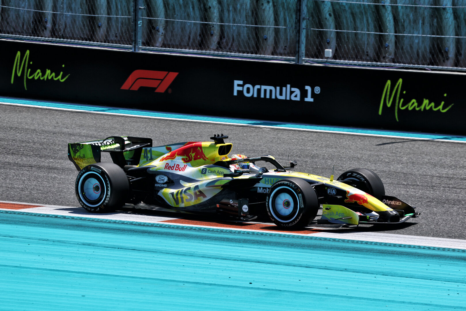 GP MIAMI, Arvid Lindblad (GBR) Racing Bulls Formula One Team VCARB 03.
01.05.2026. Formula 1 World Championship, Rd 4, Miami Grand Prix, Miami, Florida, USA, Sprint Qualifiche Day.
- www.xpbimages.com, EMail: requests@xpbimages.com © Copyright: Bearne / XPB Images