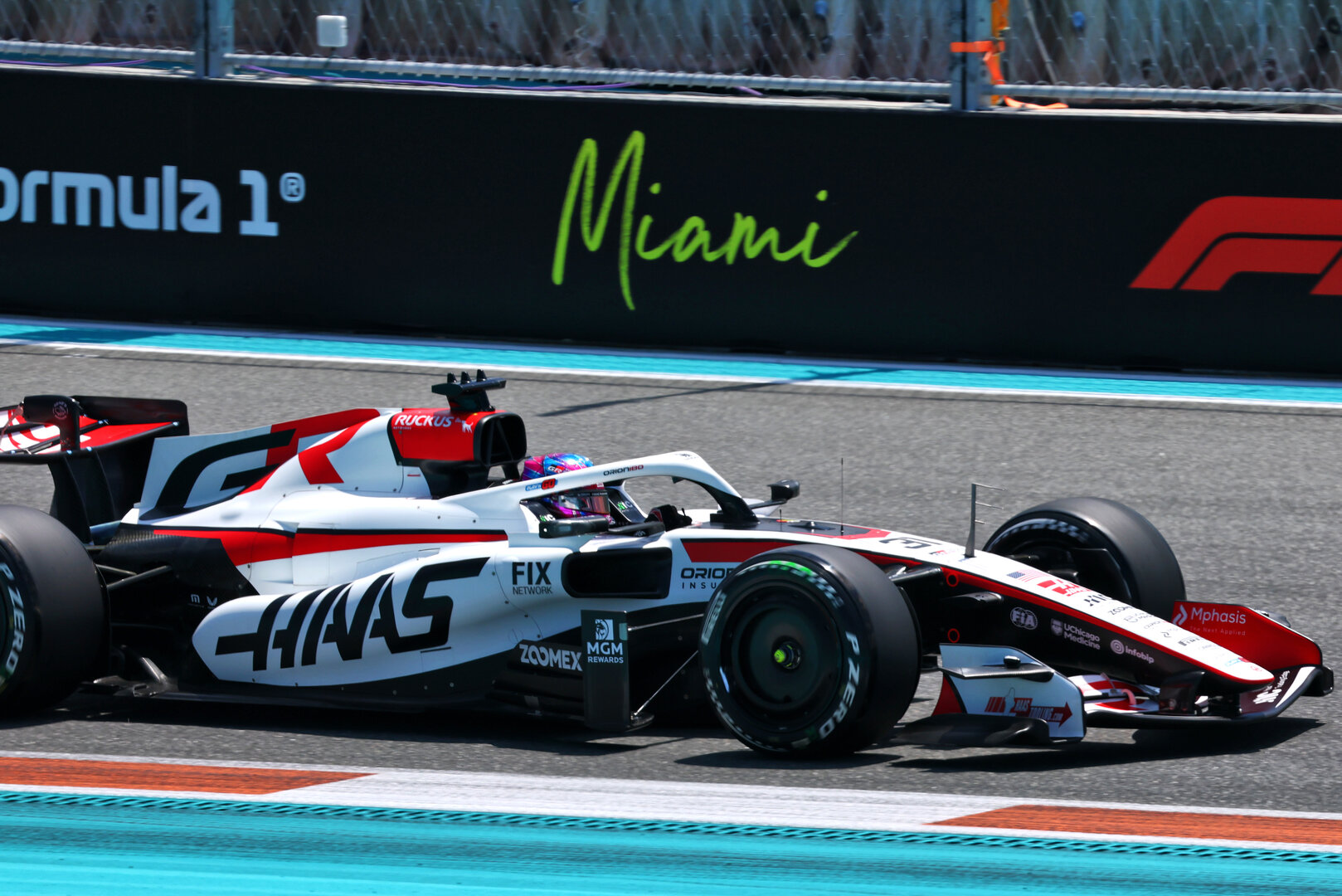 GP MIAMI, Esteban Ocon (FRA) Haas F1 Team VF-26.
01.05.2026. Formula 1 World Championship, Rd 4, Miami Grand Prix, Miami, Florida, USA, Sprint Qualifiche Day.
- www.xpbimages.com, EMail: requests@xpbimages.com © Copyright: Bearne / XPB Images