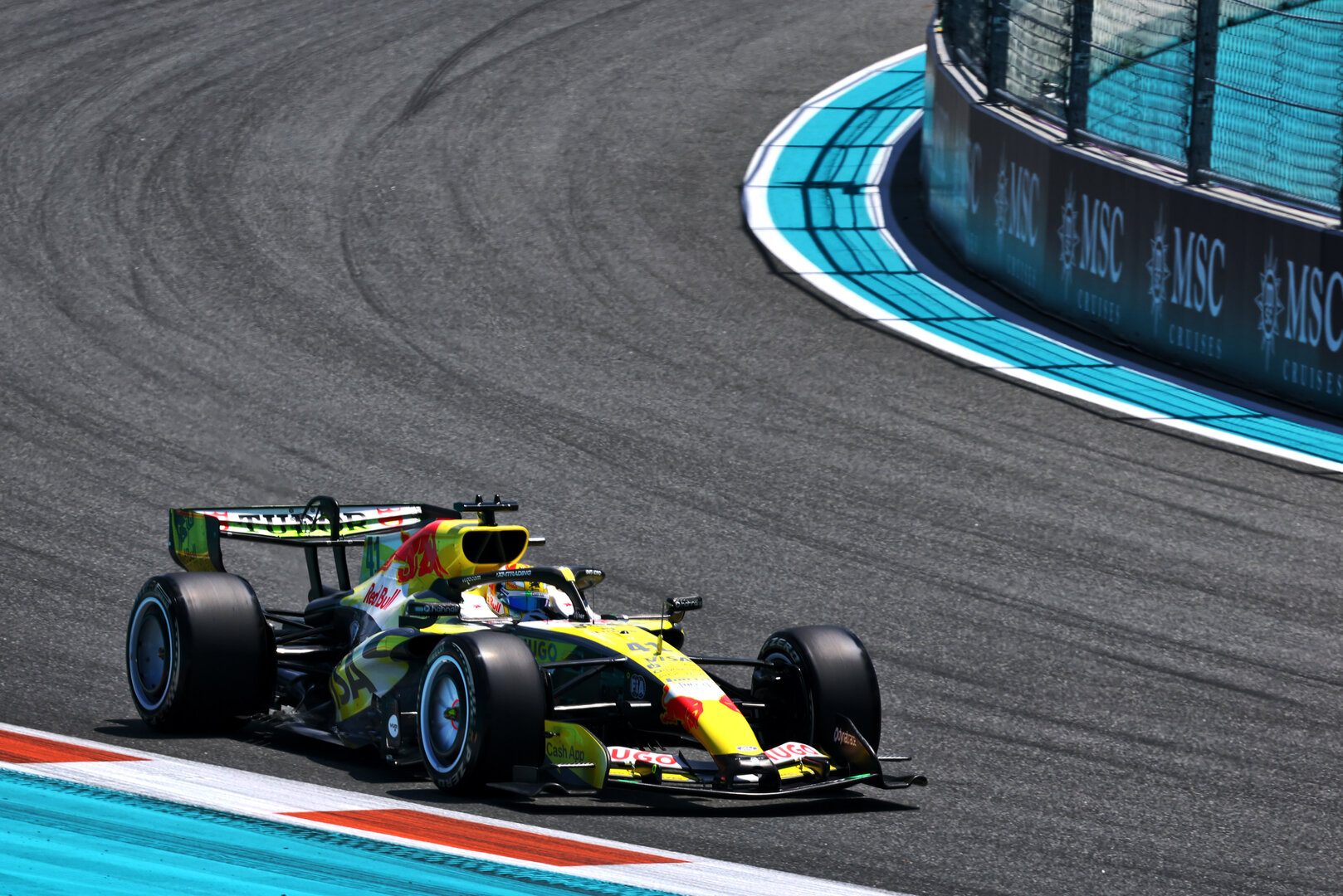 GP MIAMI, Arvid Lindblad (GBR) Racing Bulls Formula One Team VCARB 03.
01.05.2026. Formula 1 World Championship, Rd 4, Miami Grand Prix, Miami, Florida, USA, Sprint Qualifiche Day.
- www.xpbimages.com, EMail: requests@xpbimages.com © Copyright: Bearne / XPB Images