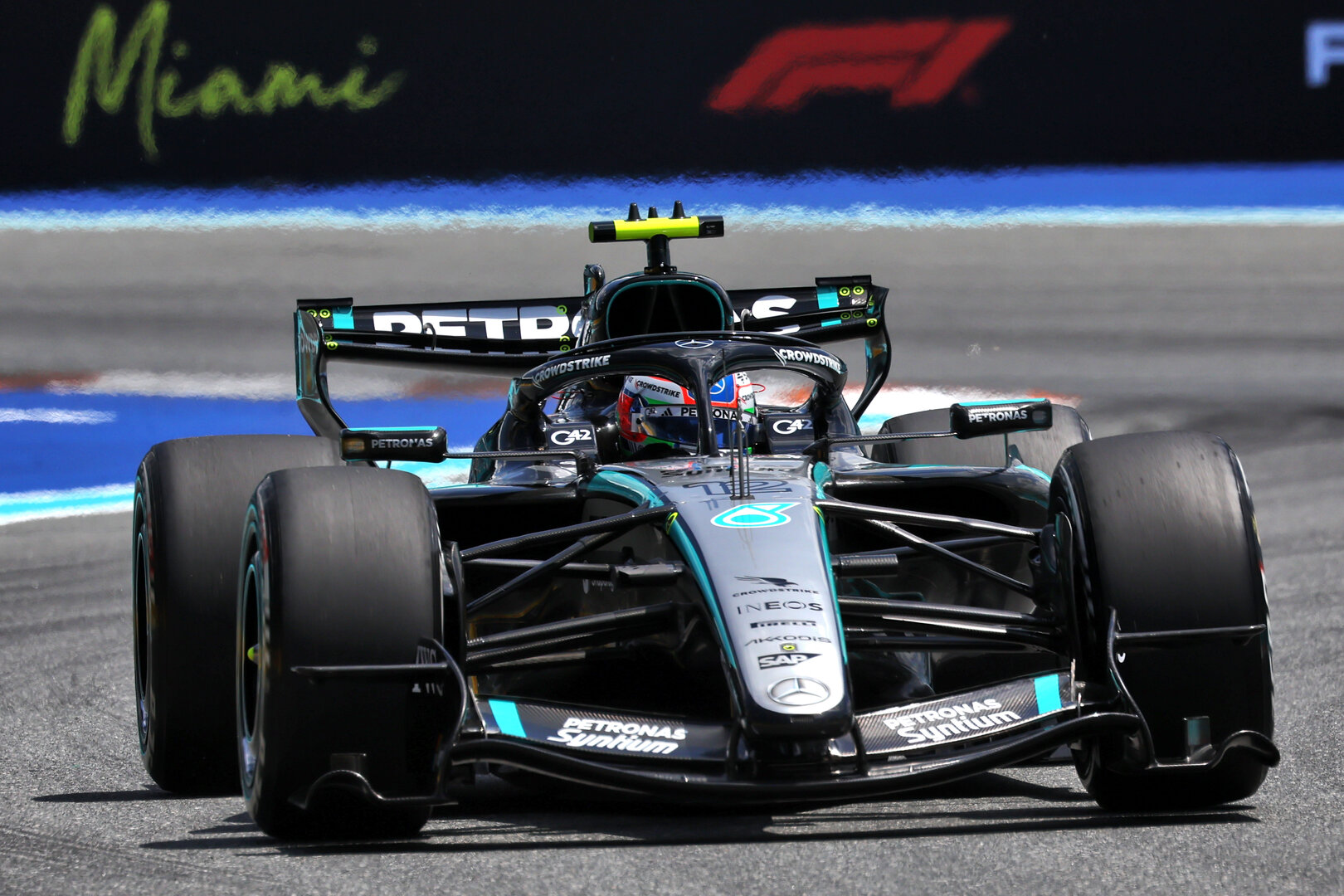 GP MIAMI, Andrea Kimi Antonelli (ITA) Mercedes AMG Formula One Team W17.
01.05.2026. Formula 1 World Championship, Rd 4, Miami Grand Prix, Miami, Florida, USA, Sprint Qualifiche Day.
- www.xpbimages.com, EMail: requests@xpbimages.com © Copyright: Dunbar / XPB Images