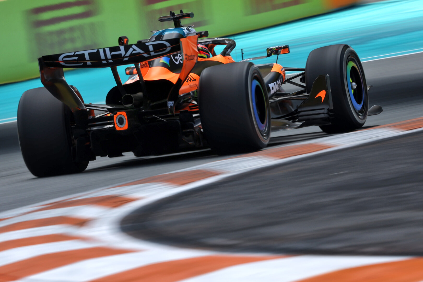 GP MIAMI, Oscar Piastri (AUS) McLaren F1 Team MCL40.
01.05.2026. Formula 1 World Championship, Rd 4, Miami Grand Prix, Miami, Florida, USA, Sprint Qualifiche Day.
- www.xpbimages.com, EMail: requests@xpbimages.com © Copyright: Dunbar / XPB Images