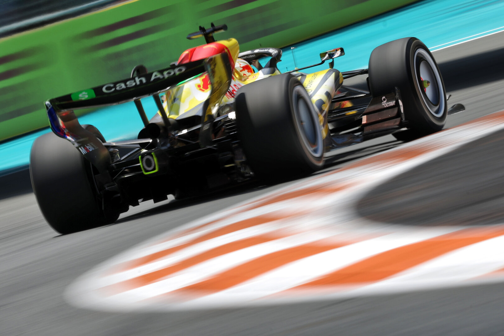 GP MIAMI, Arvid Lindblad (GBR) Racing Bulls Formula One Team VCARB 03.
01.05.2026. Formula 1 World Championship, Rd 4, Miami Grand Prix, Miami, Florida, USA, Sprint Qualifiche Day.
- www.xpbimages.com, EMail: requests@xpbimages.com © Copyright: Dunbar / XPB Images