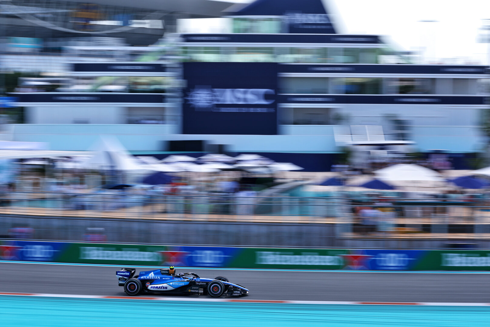 GP MIAMI, Carlos Sainz (ESP) Williams F1 Team FW48.
01.05.2026. Formula 1 World Championship, Rd 4, Miami Grand Prix, Miami, Florida, USA, Sprint Qualifiche Day.
- www.xpbimages.com, EMail: requests@xpbimages.com © Copyright: Bearne / XPB Images