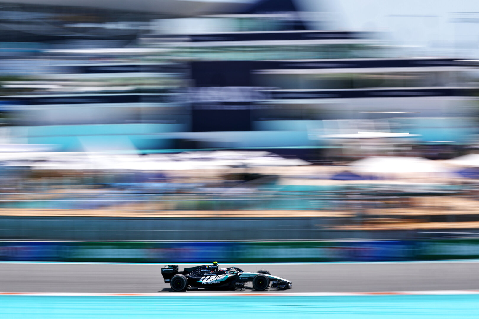 GP MIAMI, Andrea Kimi Antonelli (ITA) Mercedes AMG Formula One Team W17.
01.05.2026. Formula 1 World Championship, Rd 4, Miami Grand Prix, Miami, Florida, USA, Sprint Qualifiche Day.
- www.xpbimages.com, EMail: requests@xpbimages.com © Copyright: Bearne / XPB Images