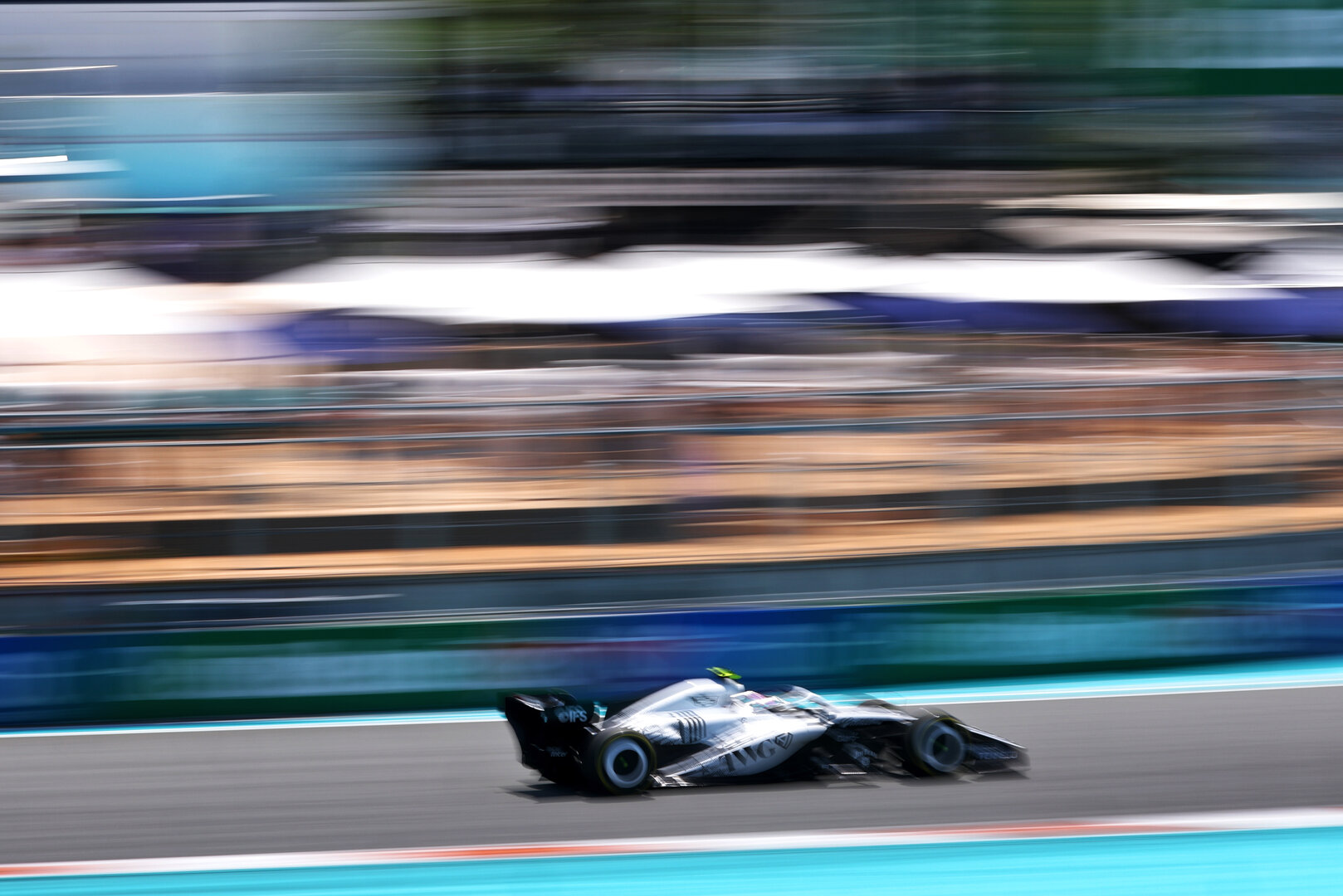 GP MIAMI, Valtteri Bottas (FIN) Cadillac Formula 1 Team MAC-26.
01.05.2026. Formula 1 World Championship, Rd 4, Miami Grand Prix, Miami, Florida, USA, Sprint Qualifiche Day.
- www.xpbimages.com, EMail: requests@xpbimages.com © Copyright: Bearne / XPB Images