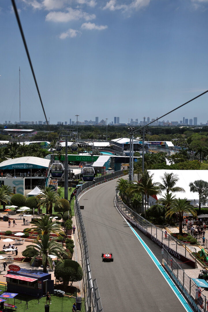 GP MIAMI, Lewis Hamilton (GBR) Ferrari SF-26.
01.05.2026. Formula 1 World Championship, Rd 4, Miami Grand Prix, Miami, Florida, USA, Sprint Qualifiche Day.
- www.xpbimages.com, EMail: requests@xpbimages.com © Copyright: Moy / XPB Images