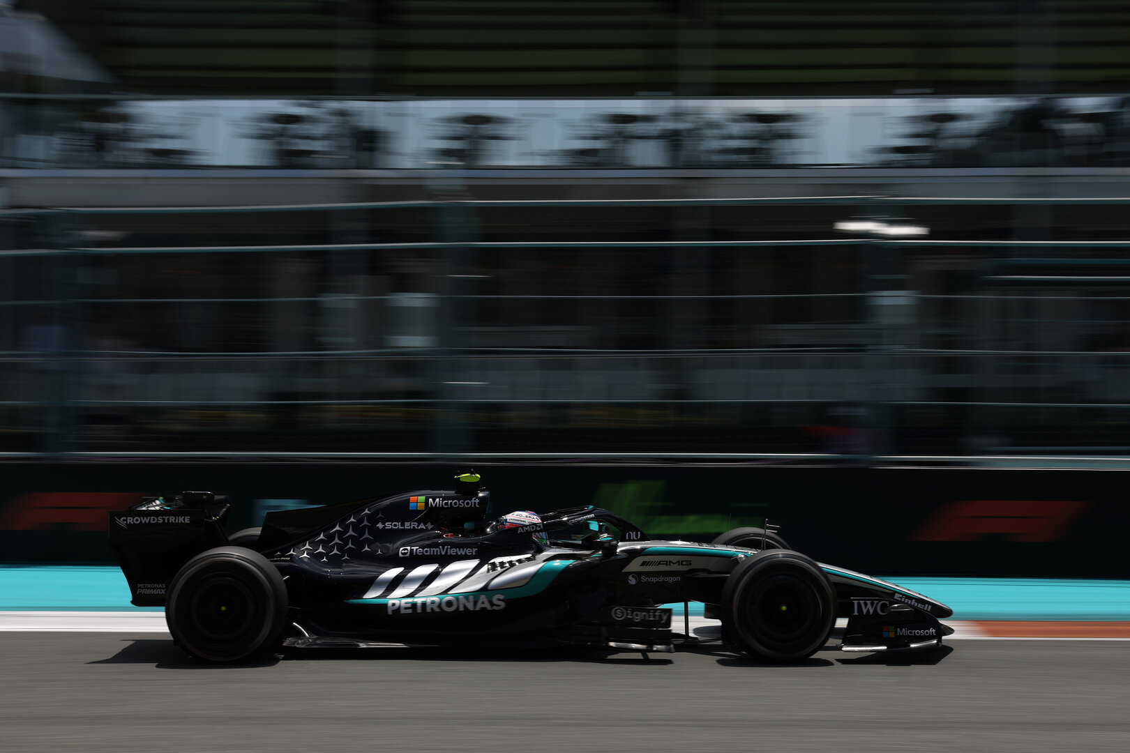 GP MIAMI, Andrea Kimi Antonelli (ITA) Mercedes AMG Formula One Team W17.
01.05.2026. Formula 1 World Championship, Rd 4, Miami Grand Prix, Miami, Florida, USA, Sprint Qualifiche Day.
- www.xpbimages.com, EMail: requests@xpbimages.com © Copyright: Dunbar / XPB Images