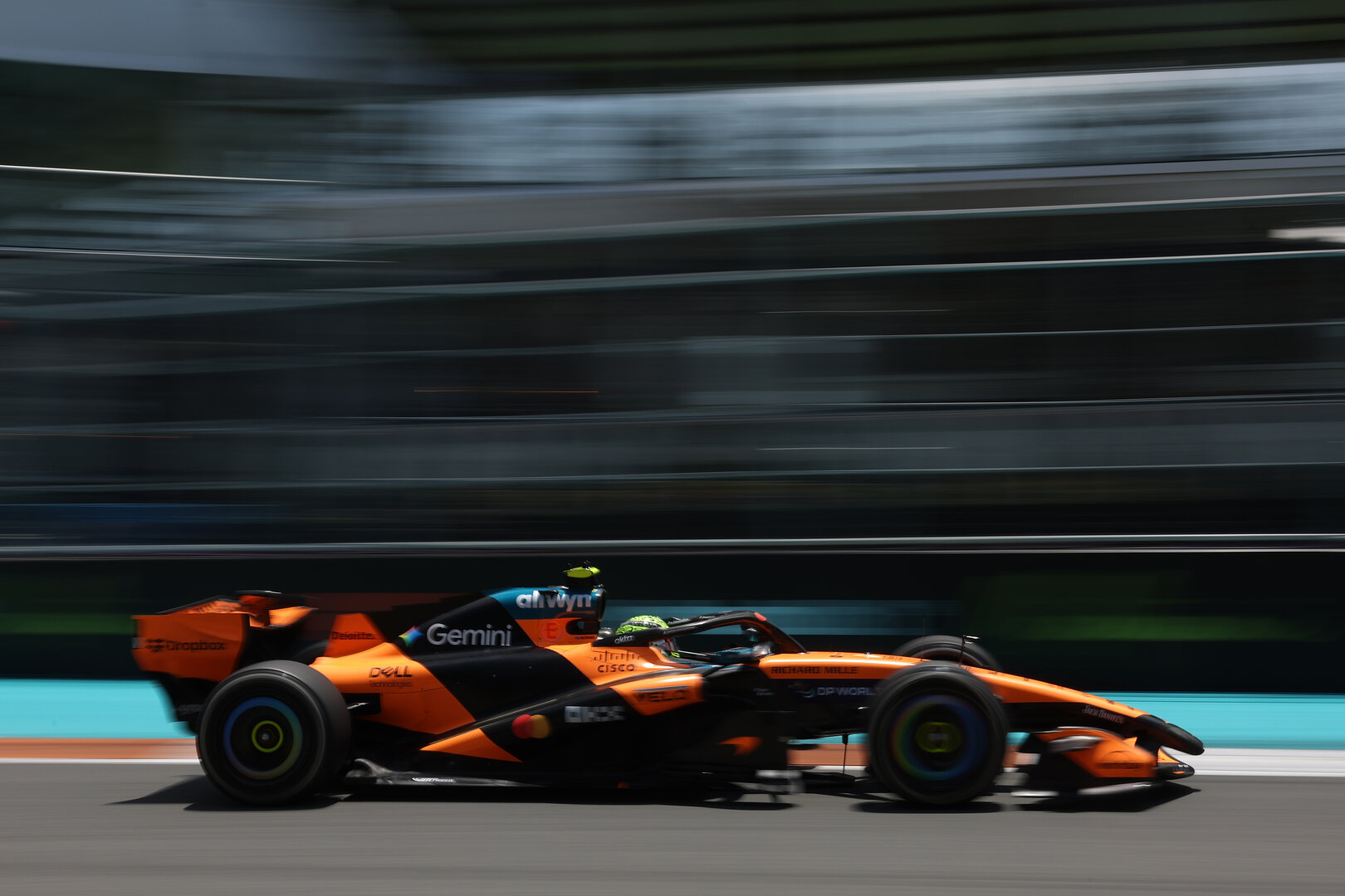 GP MIAMI, Lando Norris (GBR) McLaren F1 Team MCL40.
01.05.2026. Formula 1 World Championship, Rd 4, Miami Grand Prix, Miami, Florida, USA, Sprint Qualifiche Day.
- www.xpbimages.com, EMail: requests@xpbimages.com © Copyright: Dunbar / XPB Images