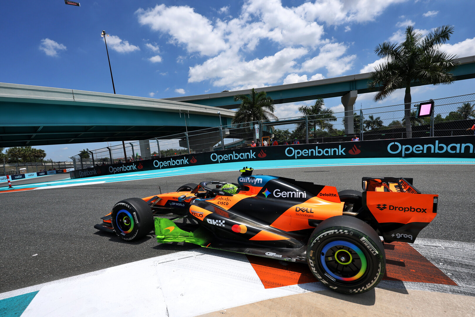 GP MIAMI, Lando Norris (GBR) McLaren F1 Team MCL40.
01.05.2026. Formula 1 World Championship, Rd 4, Miami Grand Prix, Miami, Florida, USA, Sprint Qualifiche Day.
- www.xpbimages.com, EMail: requests@xpbimages.com © Copyright: Charniaux / XPB Images