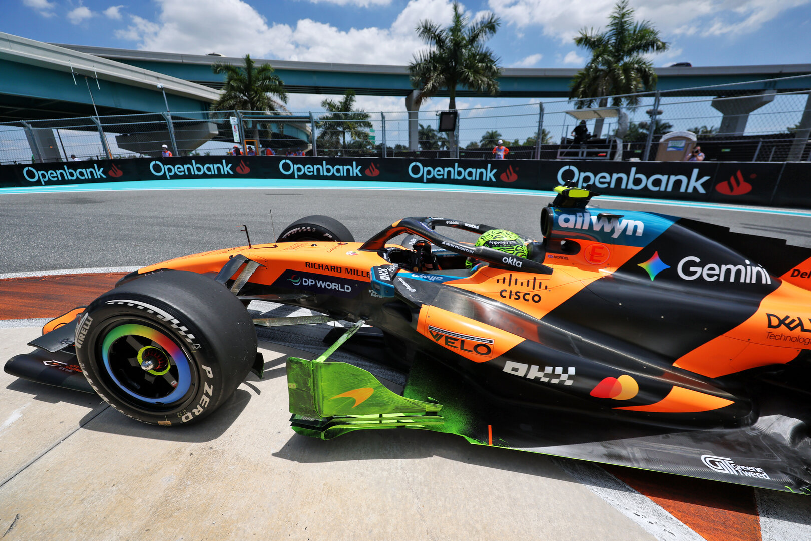 GP MIAMI, Lando Norris (GBR) McLaren F1 Team MCL40.
01.05.2026. Formula 1 World Championship, Rd 4, Miami Grand Prix, Miami, Florida, USA, Sprint Qualifiche Day.
- www.xpbimages.com, EMail: requests@xpbimages.com © Copyright: Charniaux / XPB Images