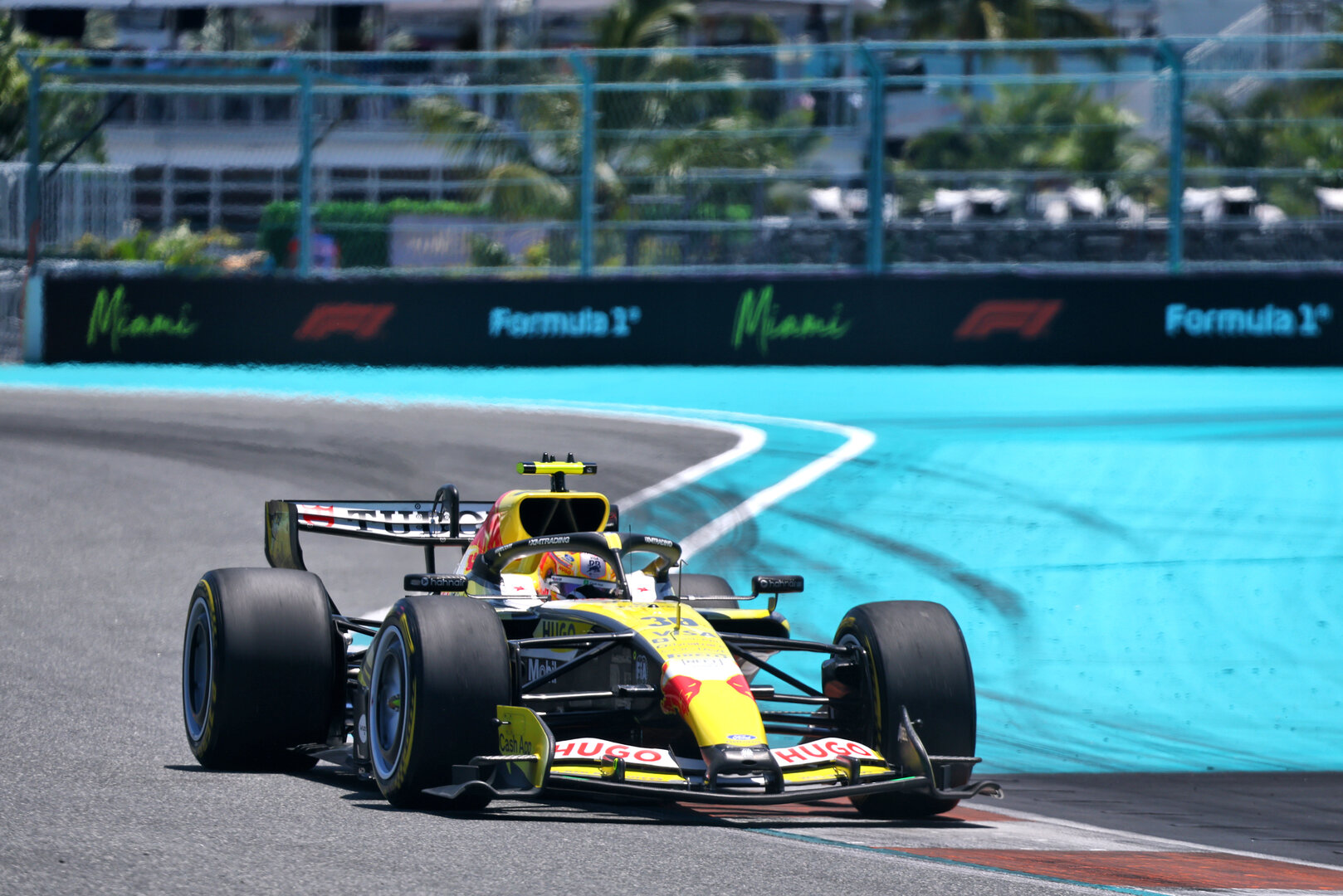 GP MIAMI, Liam Lawson (NZL) Racing Bulls Formula One Team VCARB 03.
01.05.2026. Formula 1 World Championship, Rd 4, Miami Grand Prix, Miami, Florida, USA, Sprint Qualifiche Day.
- www.xpbimages.com, EMail: requests@xpbimages.com © Copyright: Bearne / XPB Images