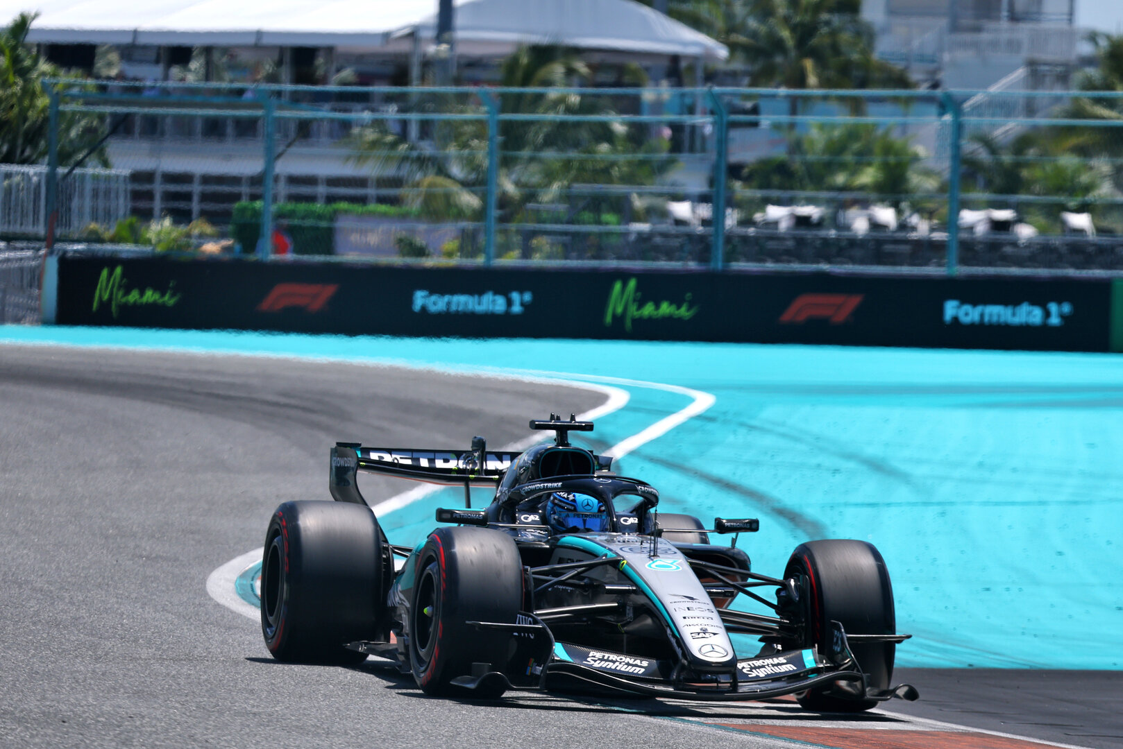 GP MIAMI, George Russell (GBR) Mercedes AMG Formula One Team W17.
01.05.2026. Formula 1 World Championship, Rd 4, Miami Grand Prix, Miami, Florida, USA, Sprint Qualifiche Day.
- www.xpbimages.com, EMail: requests@xpbimages.com © Copyright: Bearne / XPB Images