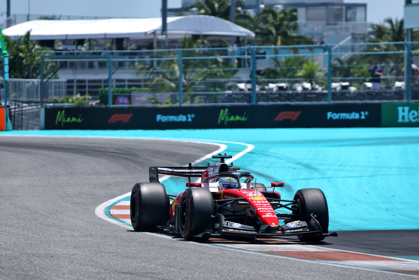 GP MIAMI, Charles Leclerc (MON) Ferrari SF-26.
01.05.2026. Formula 1 World Championship, Rd 4, Miami Grand Prix, Miami, Florida, USA, Sprint Qualifiche Day.
- www.xpbimages.com, EMail: requests@xpbimages.com © Copyright: Bearne / XPB Images