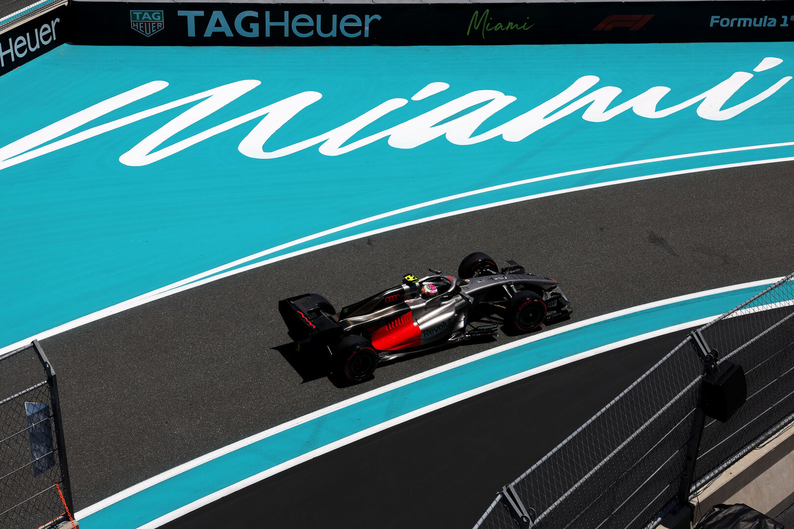 GP MIAMI, Gabriel Bortoleto (BRA) Audi F1 Team R26.
01.05.2026. Formula 1 World Championship, Rd 4, Miami Grand Prix, Miami, Florida, USA, Sprint Qualifiche Day.
- www.xpbimages.com, EMail: requests@xpbimages.com © Copyright: Dunbar / XPB Images