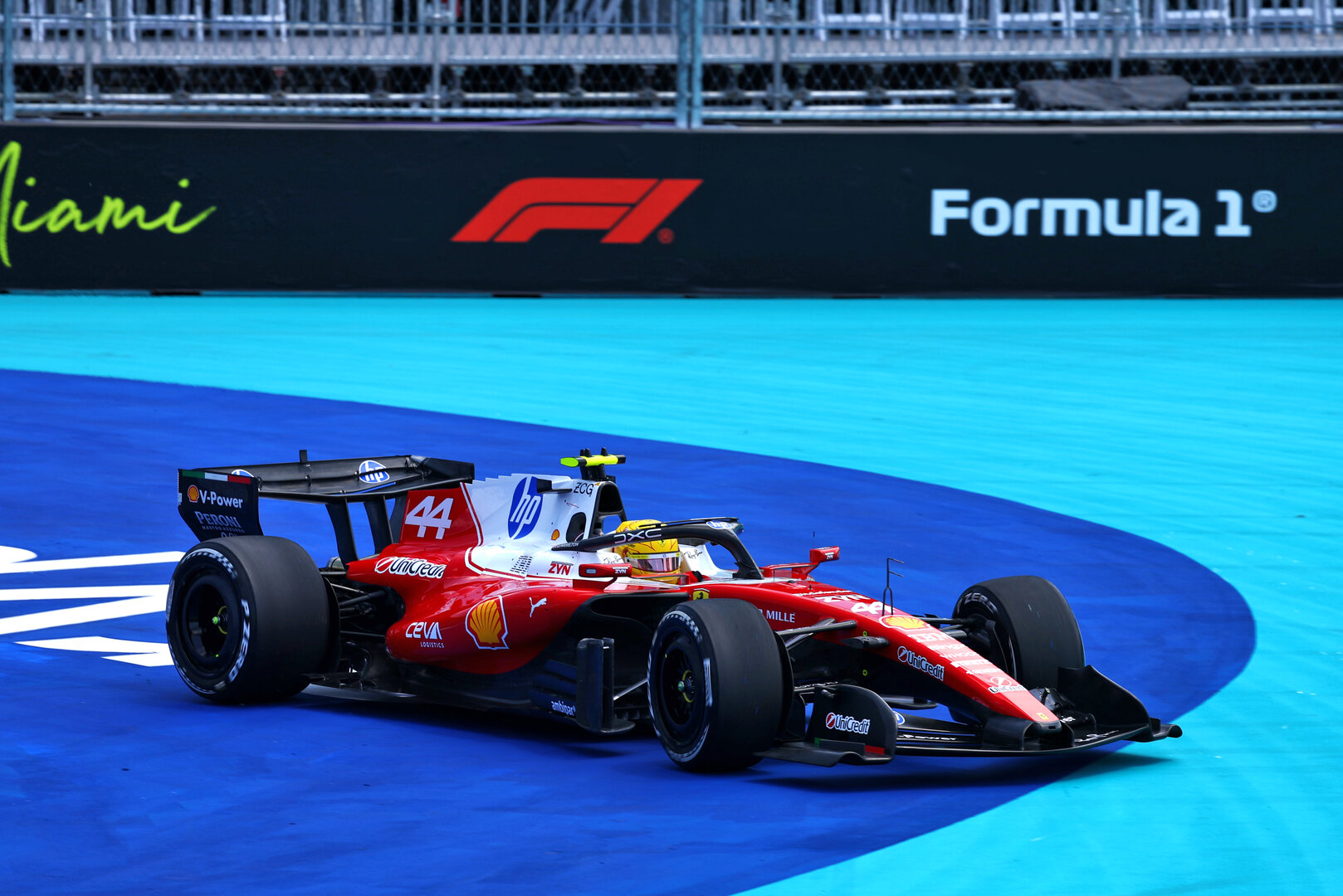 GP MIAMI, Lewis Hamilton (GBR) Ferrari SF-26 runs wide.
01.05.2026. Formula 1 World Championship, Rd 4, Miami Grand Prix, Miami, Florida, USA, Sprint Qualifiche Day.
- www.xpbimages.com, EMail: requests@xpbimages.com © Copyright: Patching / XPB Images