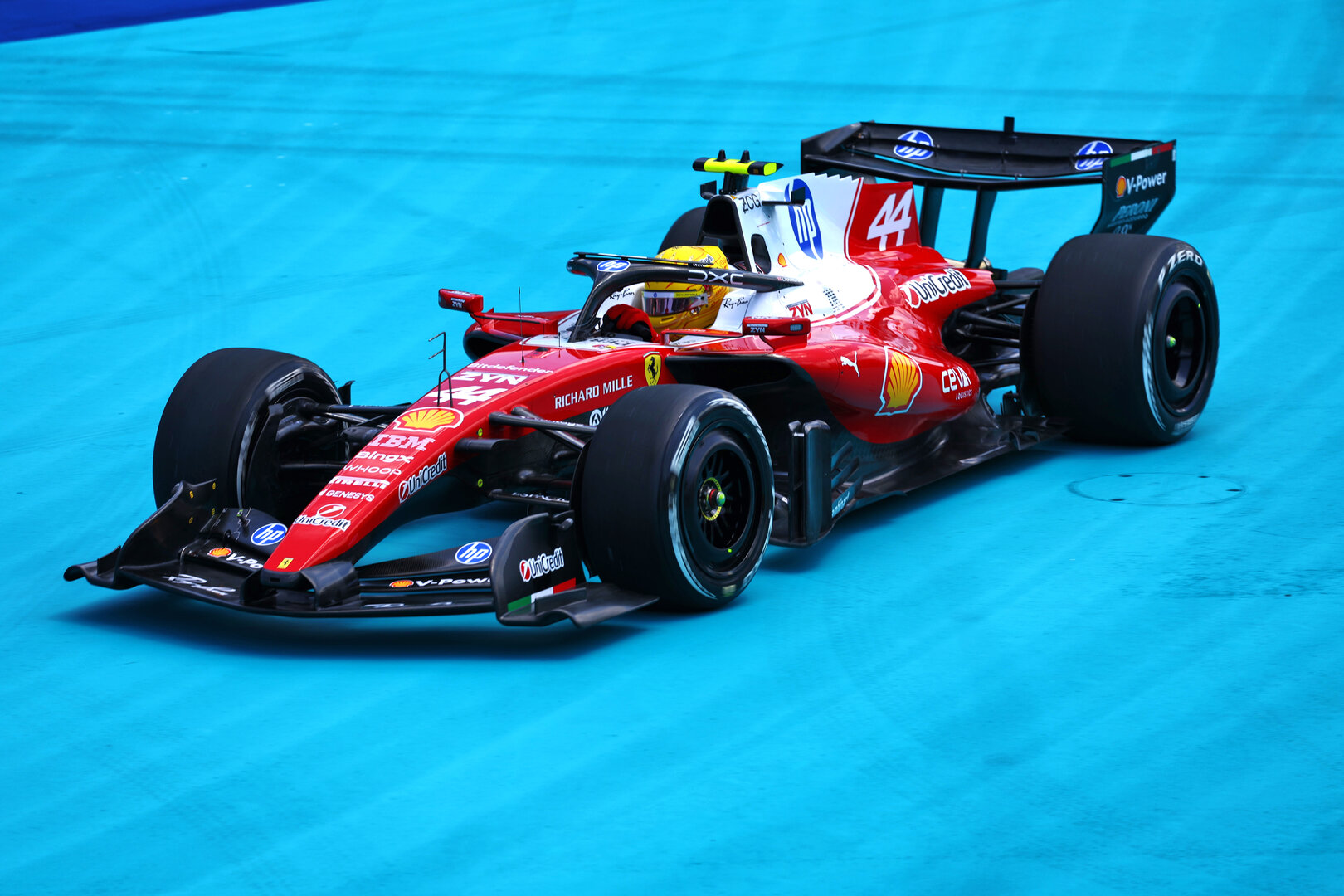 GP MIAMI, Lewis Hamilton (GBR) Ferrari SF-26 runs wide.
01.05.2026. Formula 1 World Championship, Rd 4, Miami Grand Prix, Miami, Florida, USA, Sprint Qualifiche Day.
- www.xpbimages.com, EMail: requests@xpbimages.com © Copyright: Patching / XPB Images