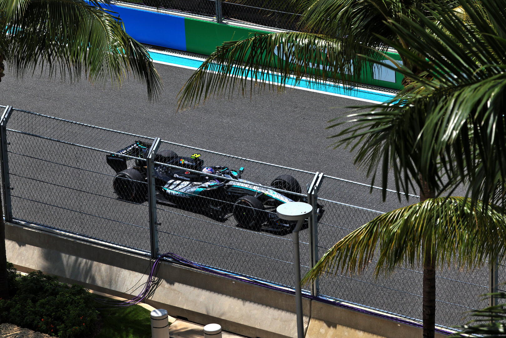 GP MIAMI, Andrea Kimi Antonelli (ITA) Mercedes AMG Formula One Team W17.
01.05.2026. Formula 1 World Championship, Rd 4, Miami Grand Prix, Miami, Florida, USA, Sprint Qualifiche Day.
 - www.xpbimages.com, EMail: requests@xpbimages.com © Copyright: Rew / XPB Images