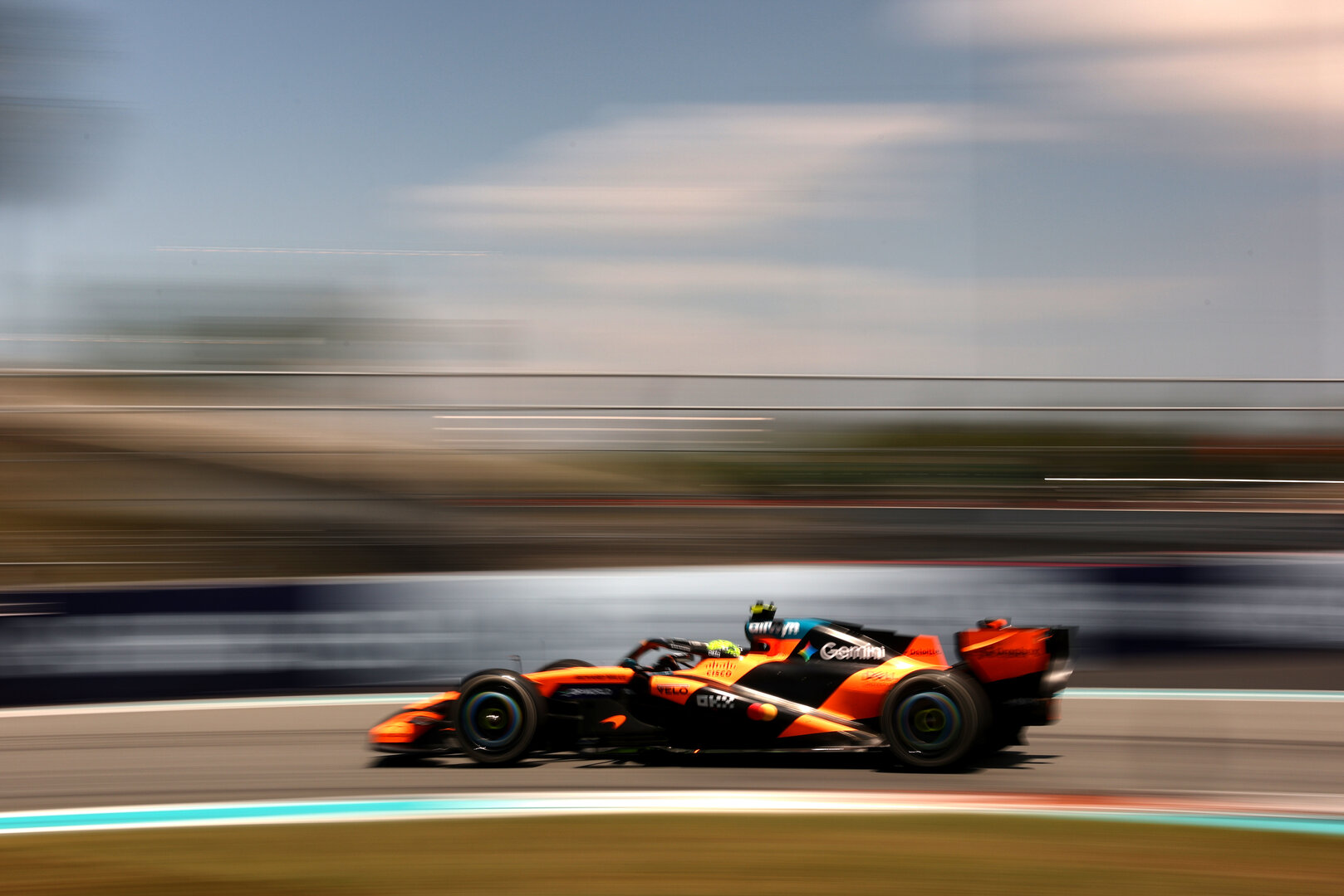 GP MIAMI, Lando Norris (GBR) McLaren F1 Team MCL40.
01.05.2026. Formula 1 World Championship, Rd 4, Miami Grand Prix, Miami, Florida, USA, Sprint Qualifiche Day.
- www.xpbimages.com, EMail: requests@xpbimages.com © Copyright: Charniaux / XPB Images