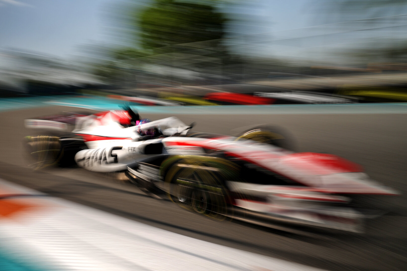 GP MIAMI, Esteban Ocon (FRA) Haas F1 Team VF-26.
01.05.2026. Formula 1 World Championship, Rd 4, Miami Grand Prix, Miami, Florida, USA, Sprint Qualifiche Day.
- www.xpbimages.com, EMail: requests@xpbimages.com © Copyright: Dunbar / XPB Images