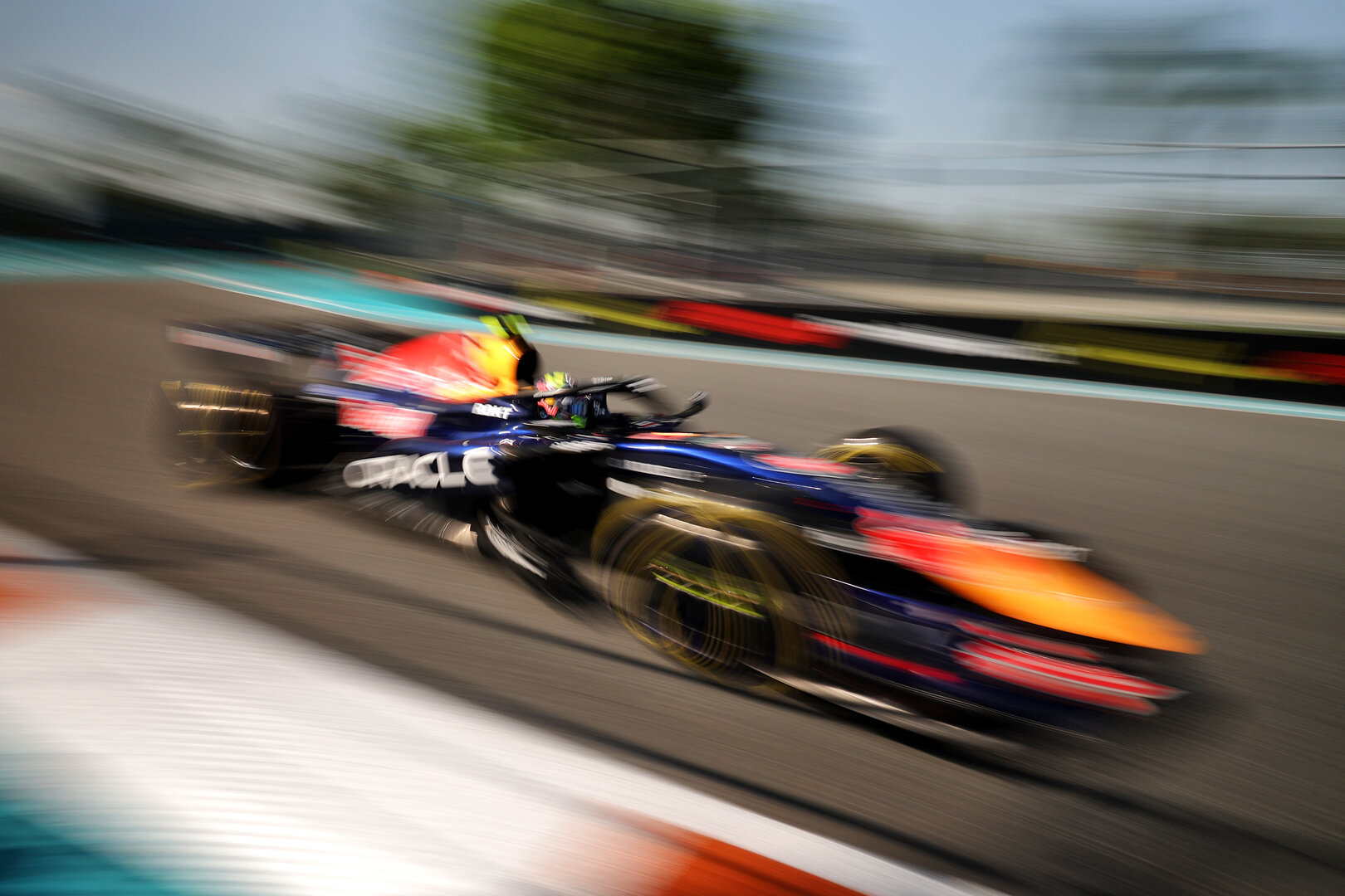 GP MIAMI, Isack Hadjar (FRA) Red Bull Racing RB22.
01.05.2026. Formula 1 World Championship, Rd 4, Miami Grand Prix, Miami, Florida, USA, Sprint Qualifiche Day.
- www.xpbimages.com, EMail: requests@xpbimages.com © Copyright: Dunbar / XPB Images