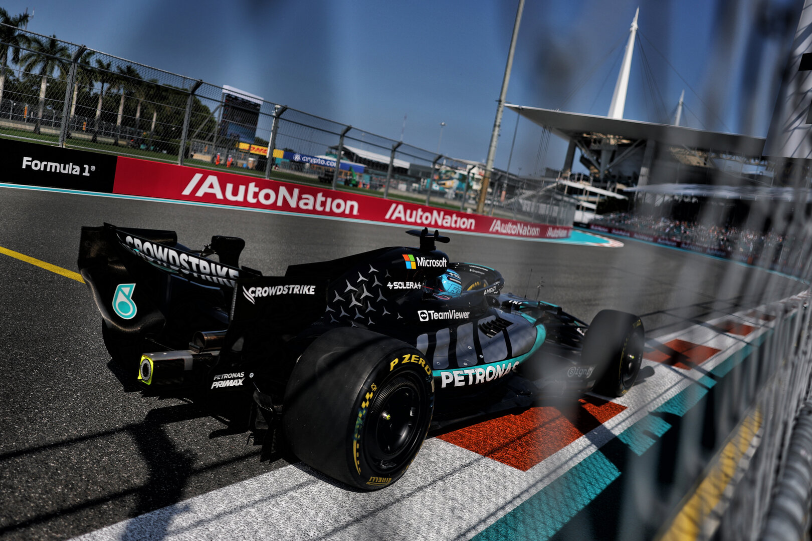 GP MIAMI, George Russell (GBR) Mercedes AMG Formula One Team W17.
01.05.2026. Formula 1 World Championship, Rd 4, Miami Grand Prix, Miami, Florida, USA, Sprint Qualifiche Day.
- www.xpbimages.com, EMail: requests@xpbimages.com © Copyright: Charniaux / XPB Images