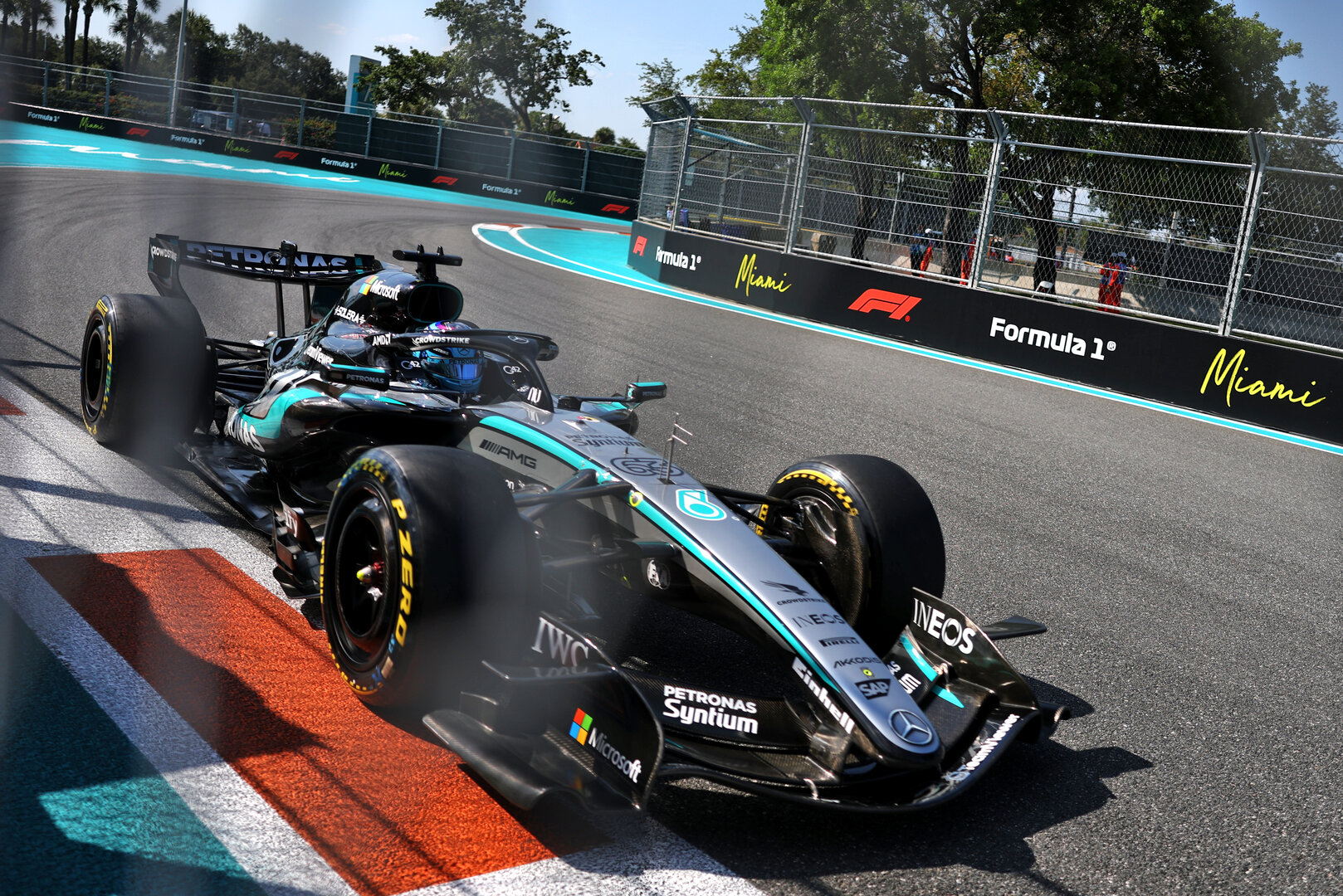 GP MIAMI, George Russell (GBR) Mercedes AMG Formula One Team W17.
01.05.2026. Formula 1 World Championship, Rd 4, Miami Grand Prix, Miami, Florida, USA, Sprint Qualifiche Day.
- www.xpbimages.com, EMail: requests@xpbimages.com © Copyright: Charniaux / XPB Images