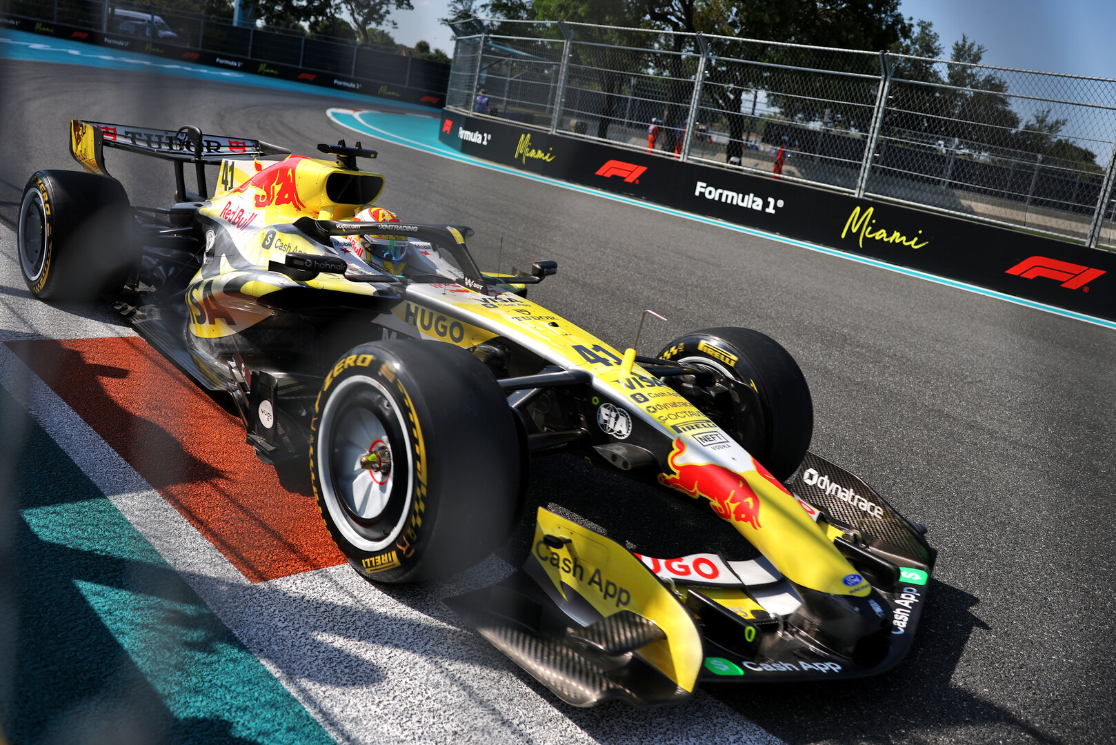 GP MIAMI, Arvid Lindblad (GBR) Racing Bulls Formula One Team VCARB 03.
01.05.2026. Formula 1 World Championship, Rd 4, Miami Grand Prix, Miami, Florida, USA, Sprint Qualifiche Day.
- www.xpbimages.com, EMail: requests@xpbimages.com © Copyright: Charniaux / XPB Images