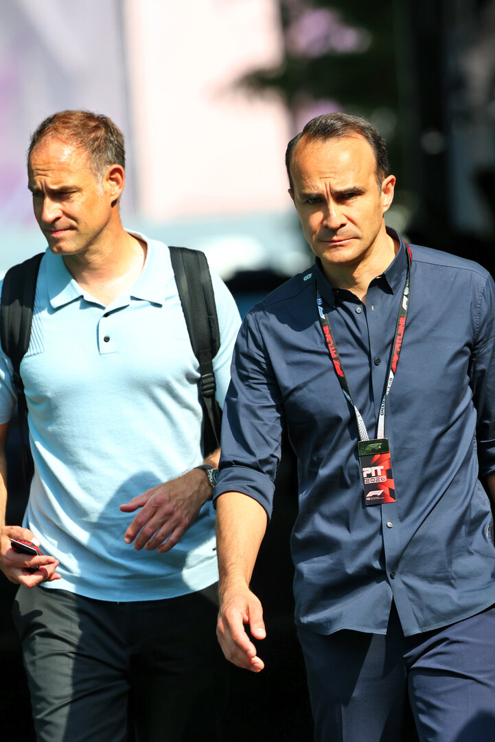GP MIAMI, (L to R): Oliver Mintzlaff (GER) Red Bull Managing Director with Ahmet Mercan, Red Bull Global Head of Motorsports.
02.05.2026. Formula 1 World Championship, Rd 4, Miami Grand Prix, Miami, Florida, USA, Sprint e Qualifiche Day.
- www.xpbimages.com, EMail: requests@xpbimages.com © Copyright: Bearne / XPB Images