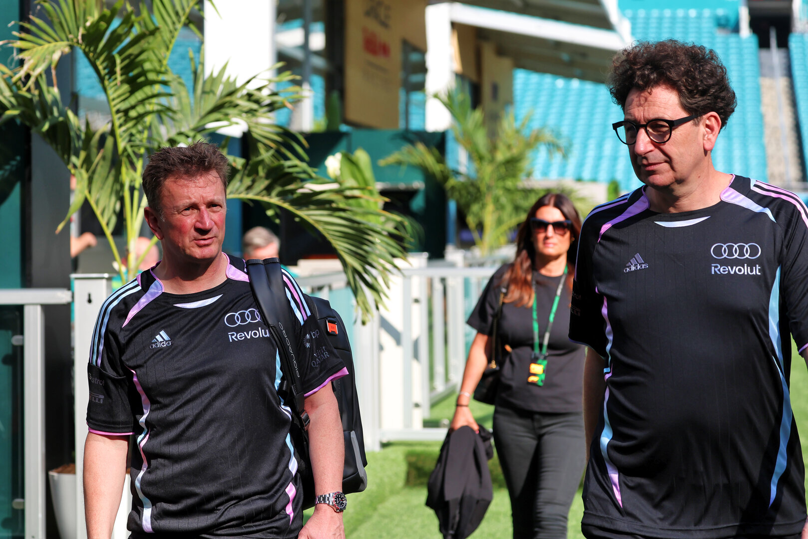 GP MIAMI, (L to R): Allan McNish (GBR) Audi F1 Team Racing Director with Mattia Binotto (ITA) Audi F1 Team Motorsport Chief Operating e Chief Technical Officer.
02.05.2026. Formula 1 World Championship, Rd 4, Miami Grand Prix, Miami, Florida, USA, Sprint e Qualifiche Day.
 - www.xpbimages.com, EMail: requests@xpbimages.com © Copyright: Rew / XPB Images