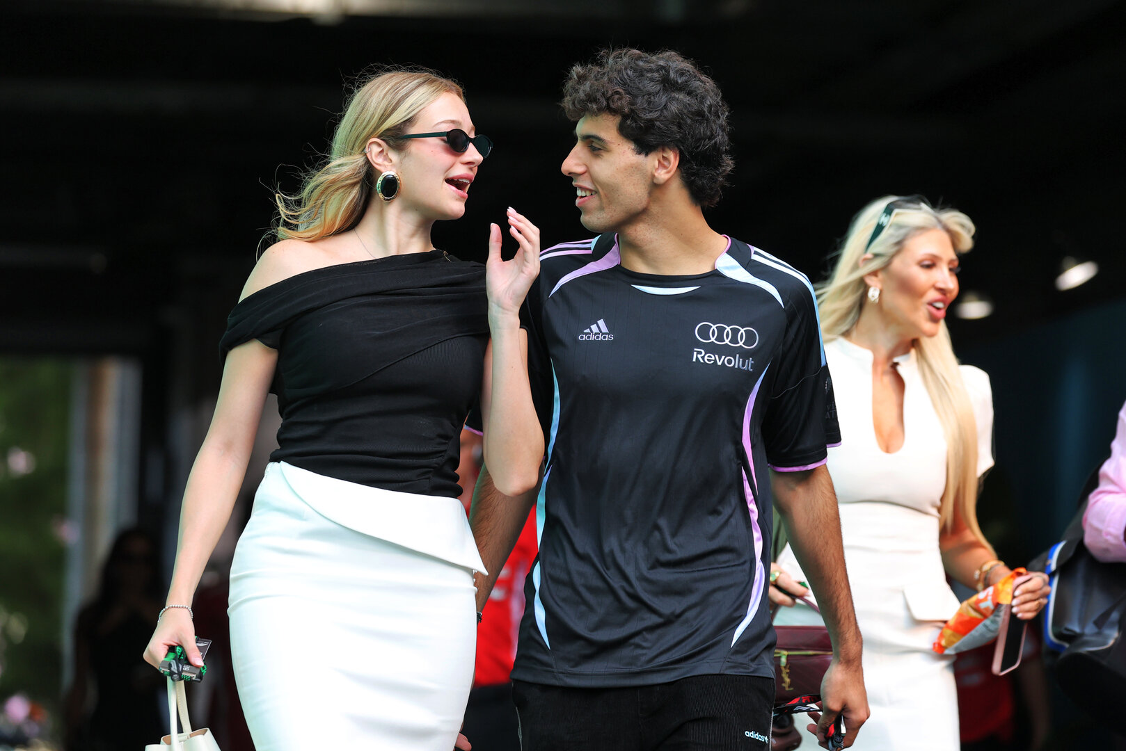 GP MIAMI, (L to R): Isabella Bernardini (BRA) with her boyfriend Gabriel Bortoleto (BRA) Audi F1 Team.
02.05.2026. Formula 1 World Championship, Rd 4, Miami Grand Prix, Miami, Florida, USA, Sprint e Qualifiche Day.
- www.xpbimages.com, EMail: requests@xpbimages.com © Copyright: Moy / XPB Images