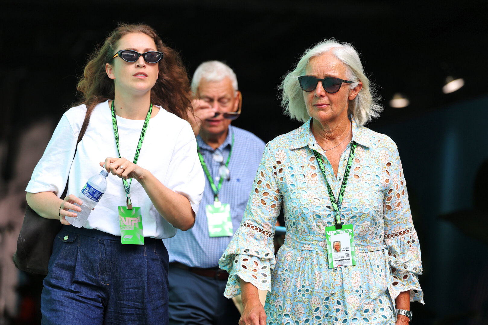 GP MIAMI, Alison Russell (GBR), mother of George Russell (GBR) Mercedes AMG F1 (Right).
02.05.2026. Formula 1 World Championship, Rd 4, Miami Grand Prix, Miami, Florida, USA, Sprint e Qualifiche Day.
- www.xpbimages.com, EMail: requests@xpbimages.com © Copyright: Moy / XPB Images